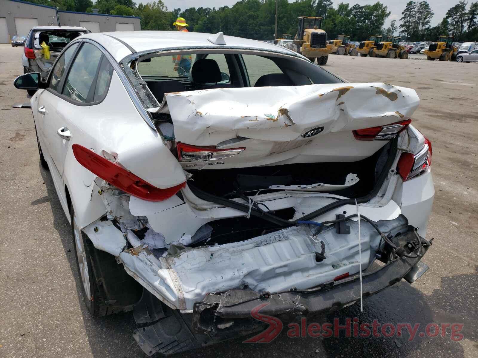 5XXGT4L35JG255181 2018 KIA OPTIMA