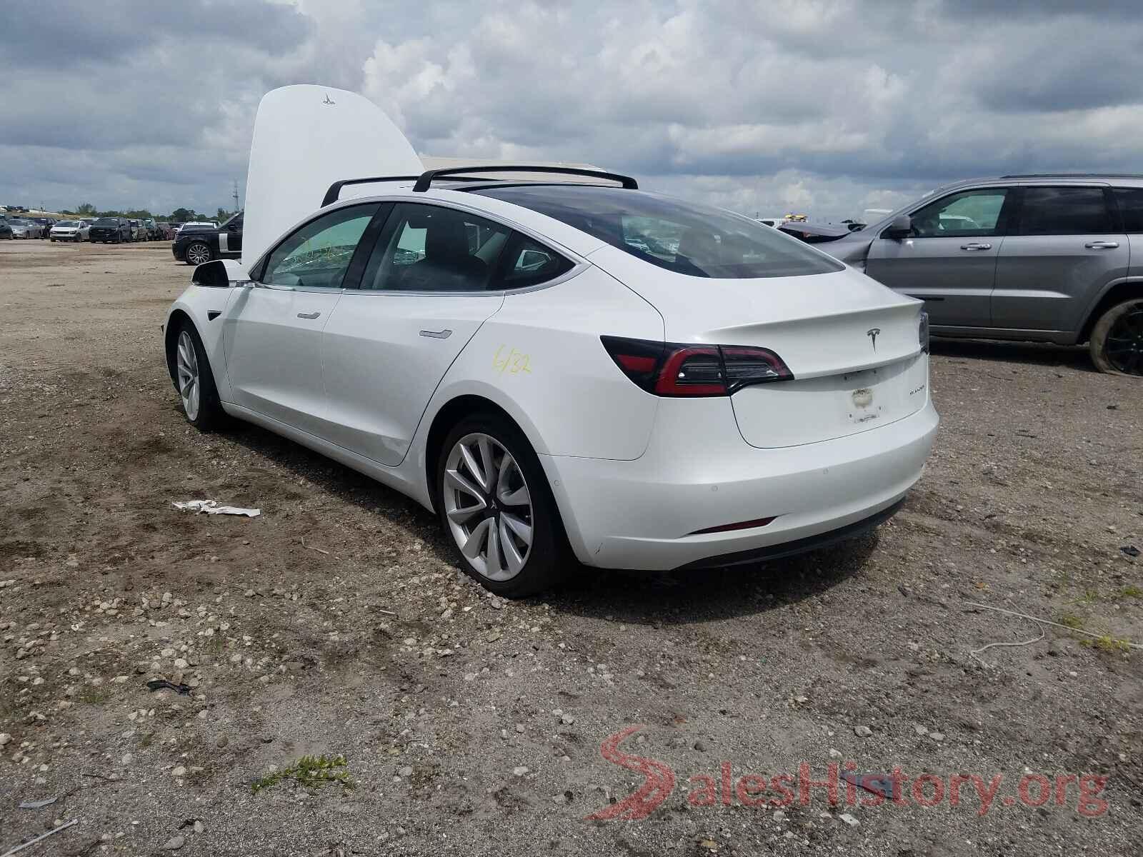 5YJ3E1EB8JF117620 2018 TESLA MODEL 3