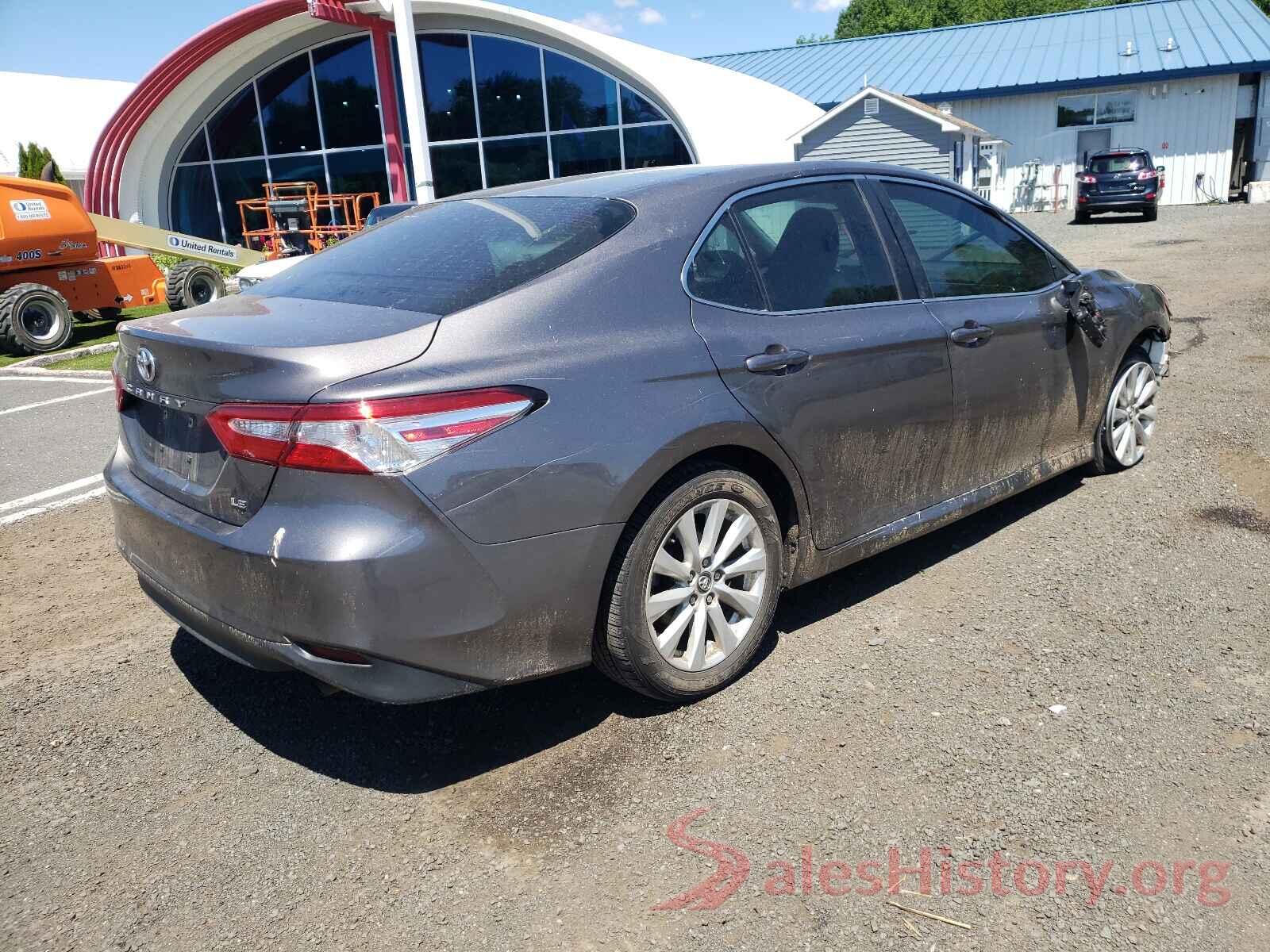 4T1B11HK4JU102599 2018 TOYOTA CAMRY