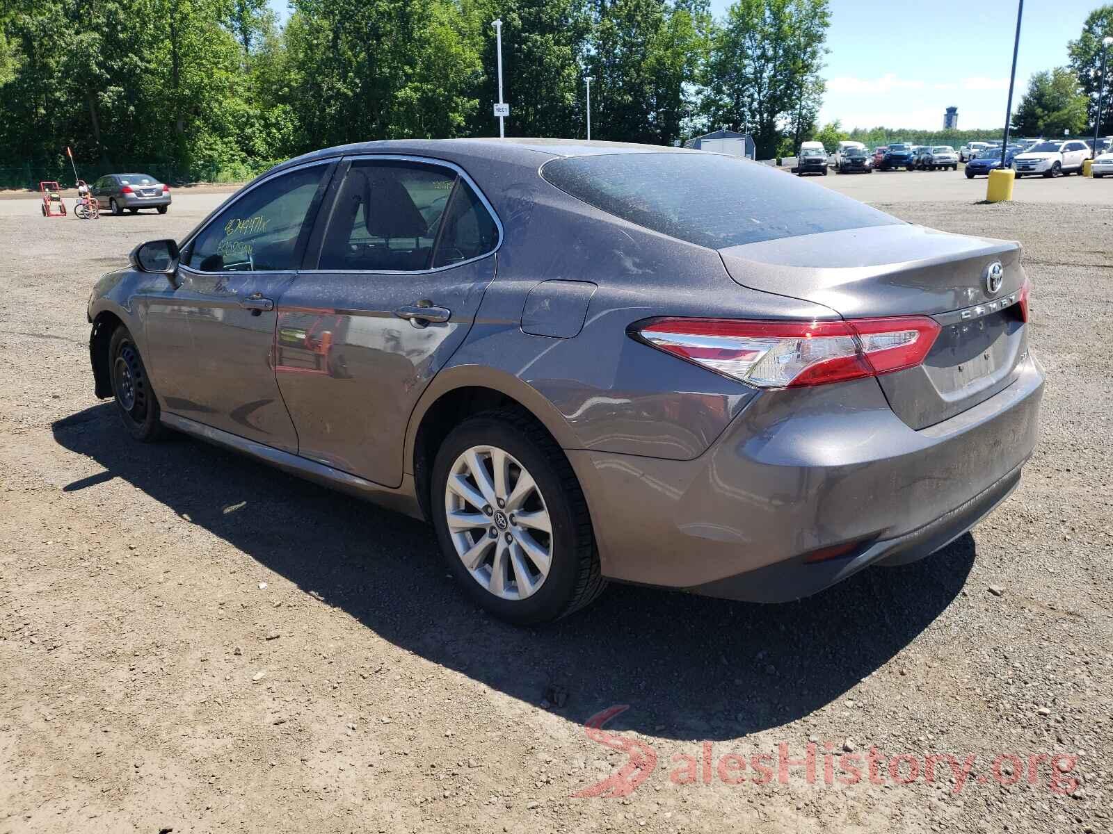 4T1B11HK4JU102599 2018 TOYOTA CAMRY