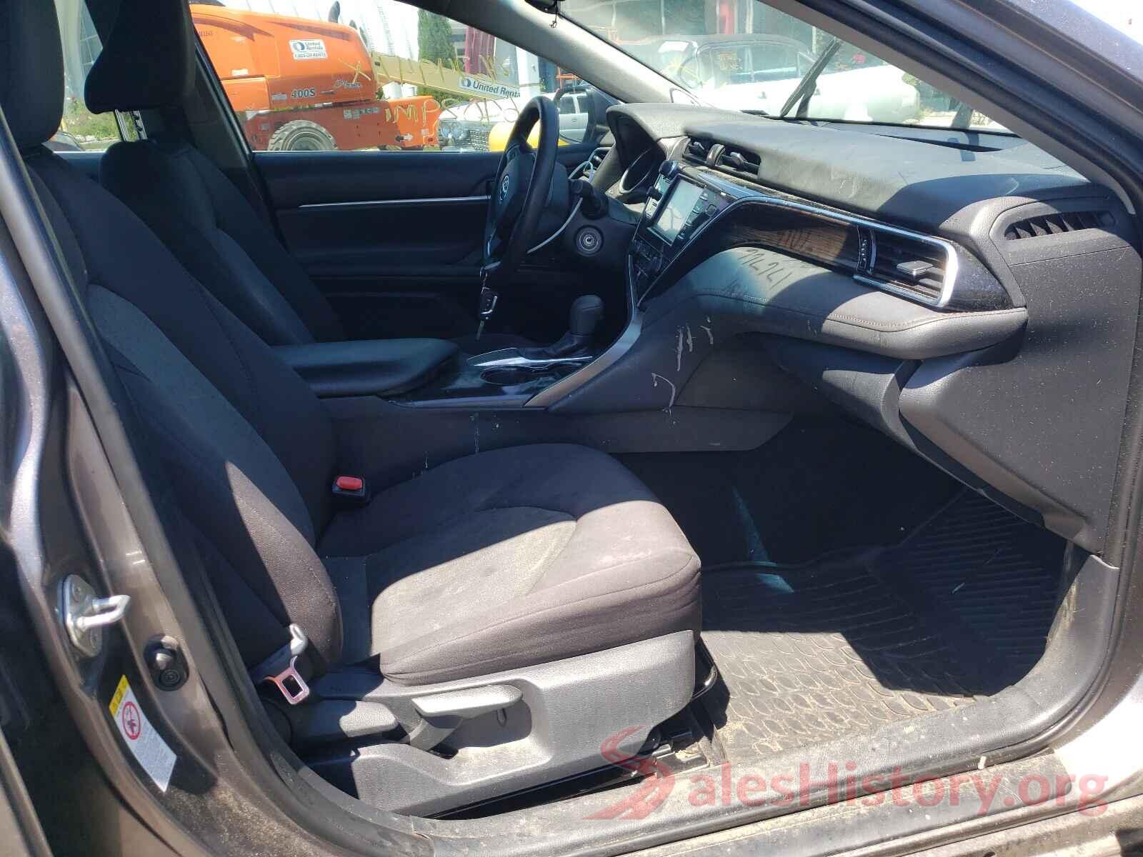 4T1B11HK4JU102599 2018 TOYOTA CAMRY