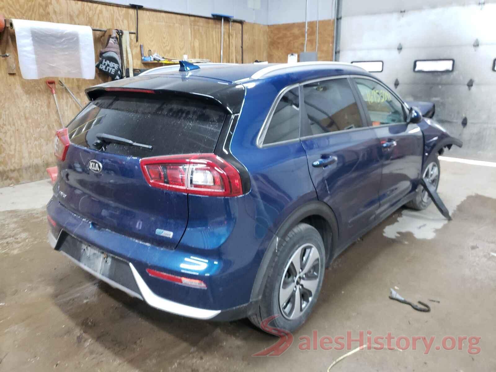 KNDCB3LC7J5124009 2018 KIA NIRO