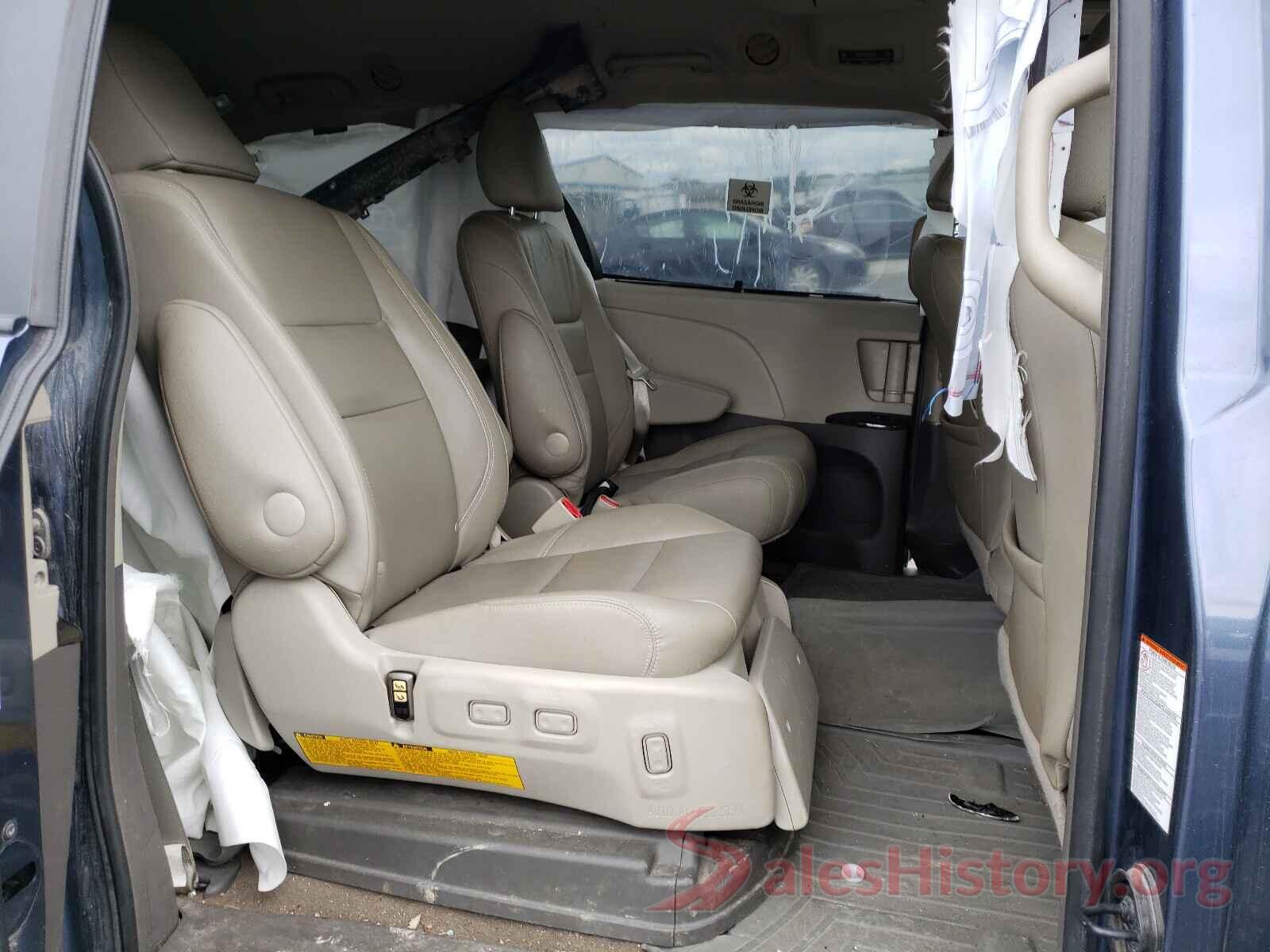 5TDYZ3DCXHS800831 2017 TOYOTA SIENNA