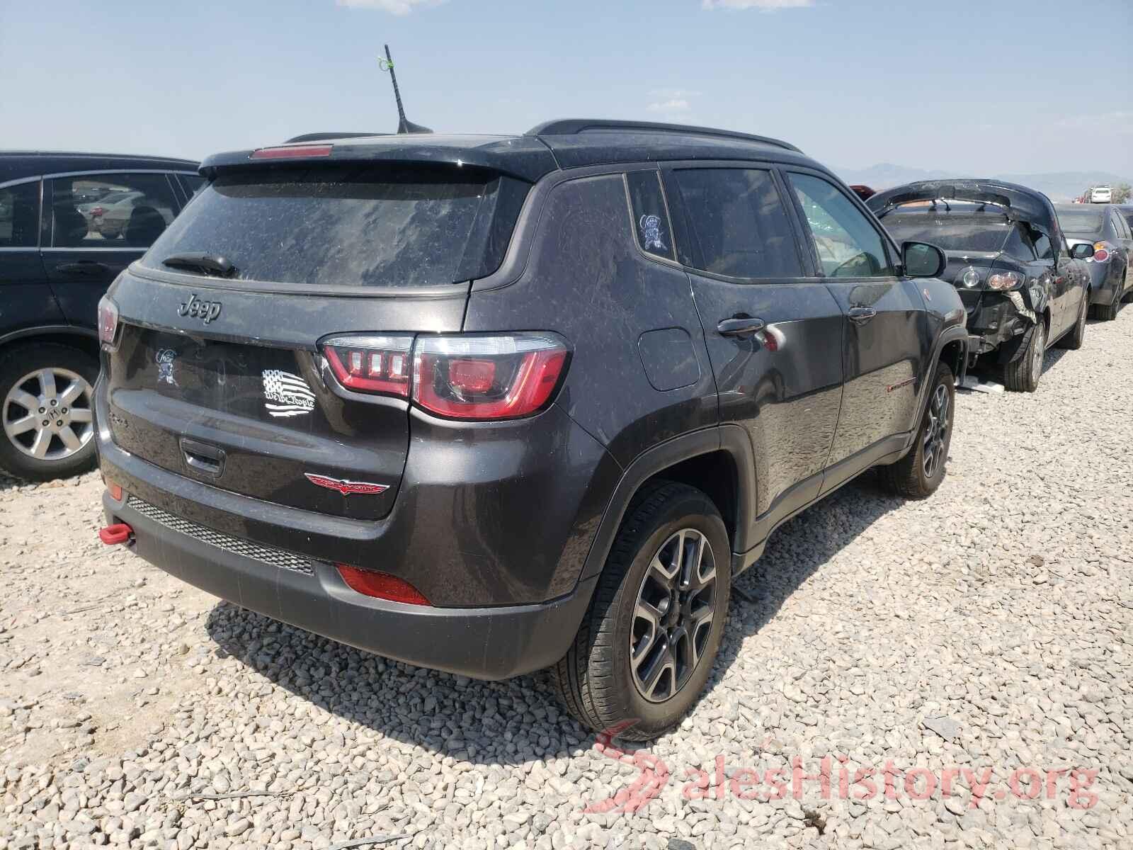 3C4NJDDB6KT627605 2019 JEEP COMPASS