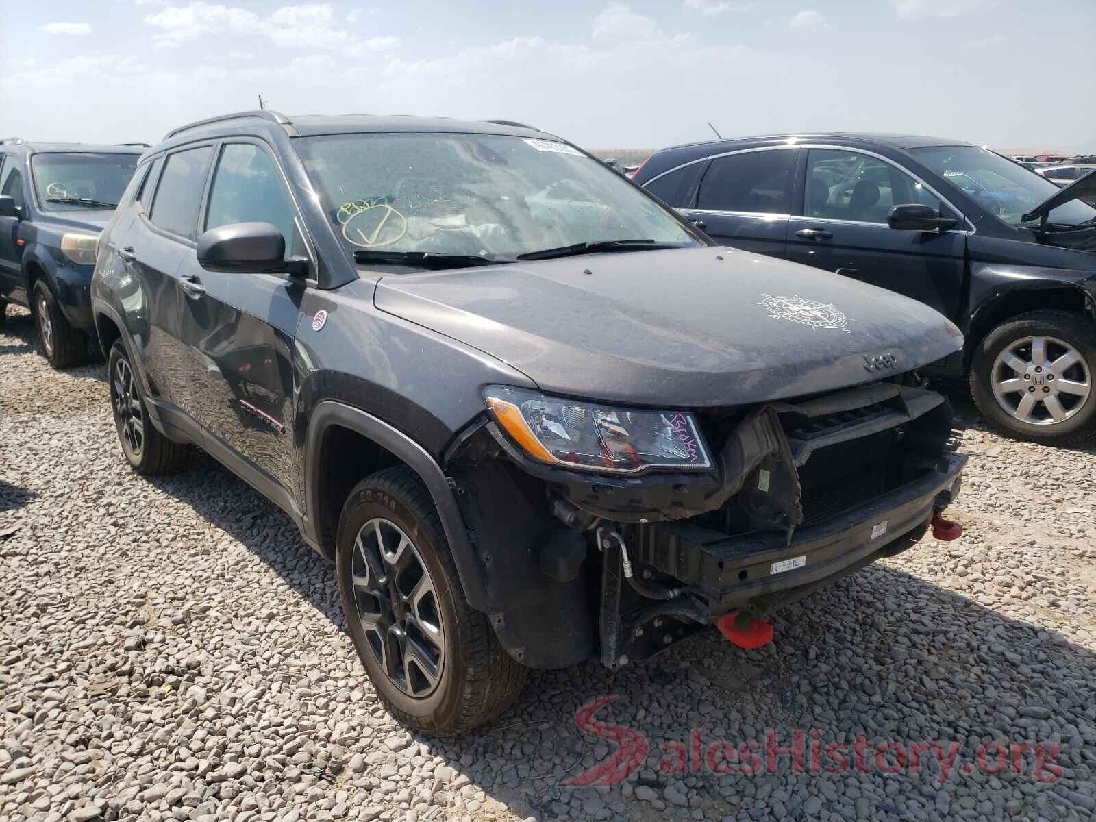 3C4NJDDB6KT627605 2019 JEEP COMPASS