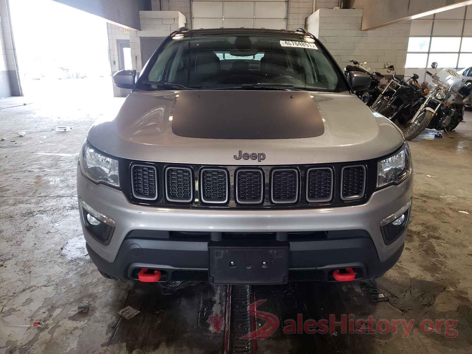 3C4NJDDB5KT733544 2019 JEEP COMPASS