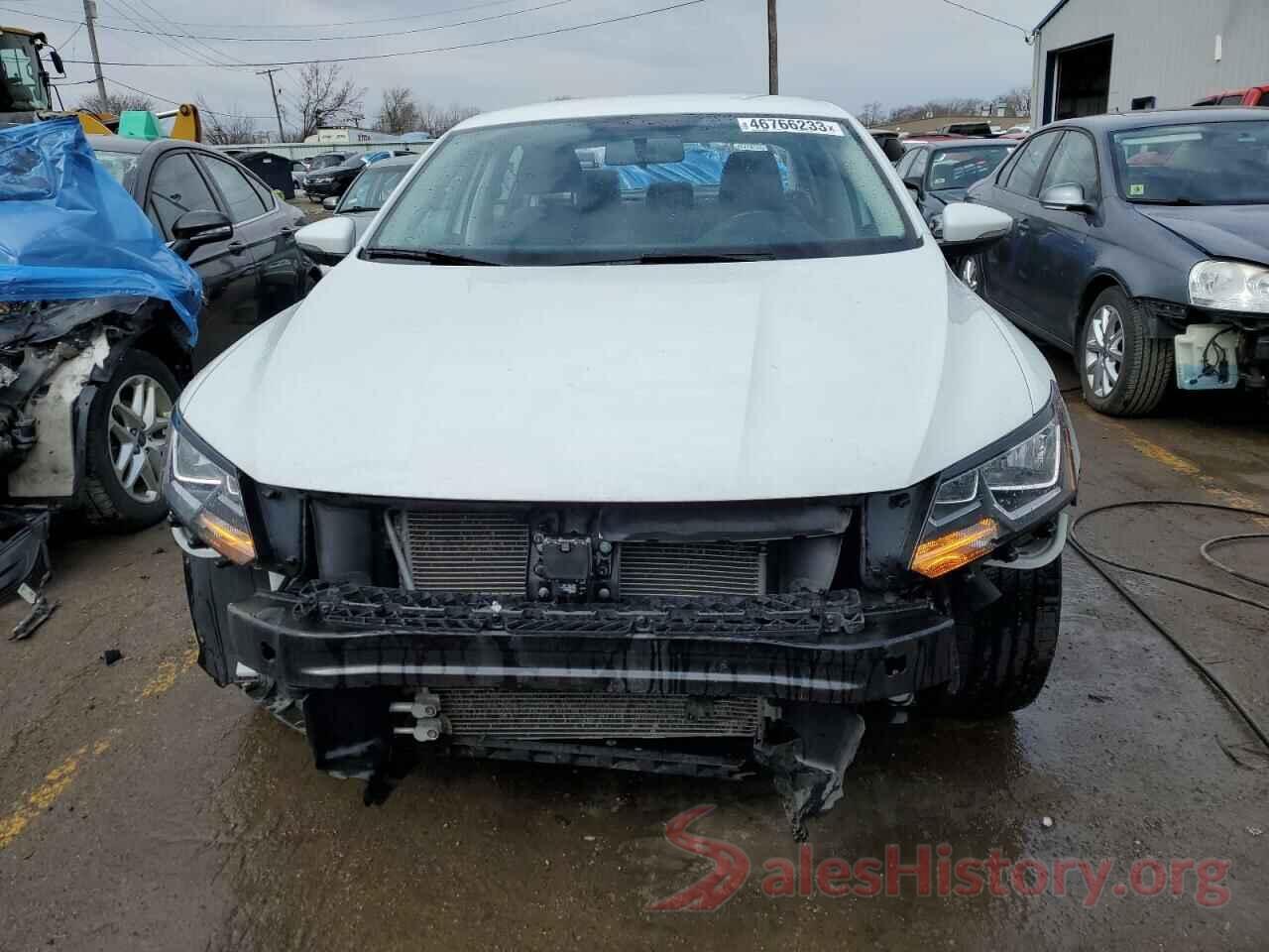 1VWAA7A37JC032038 2018 VOLKSWAGEN PASSAT