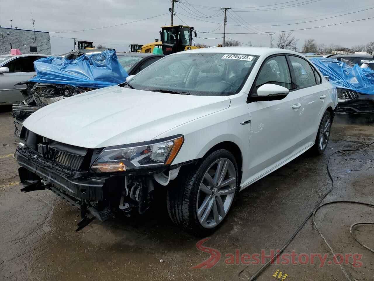 1VWAA7A37JC032038 2018 VOLKSWAGEN PASSAT