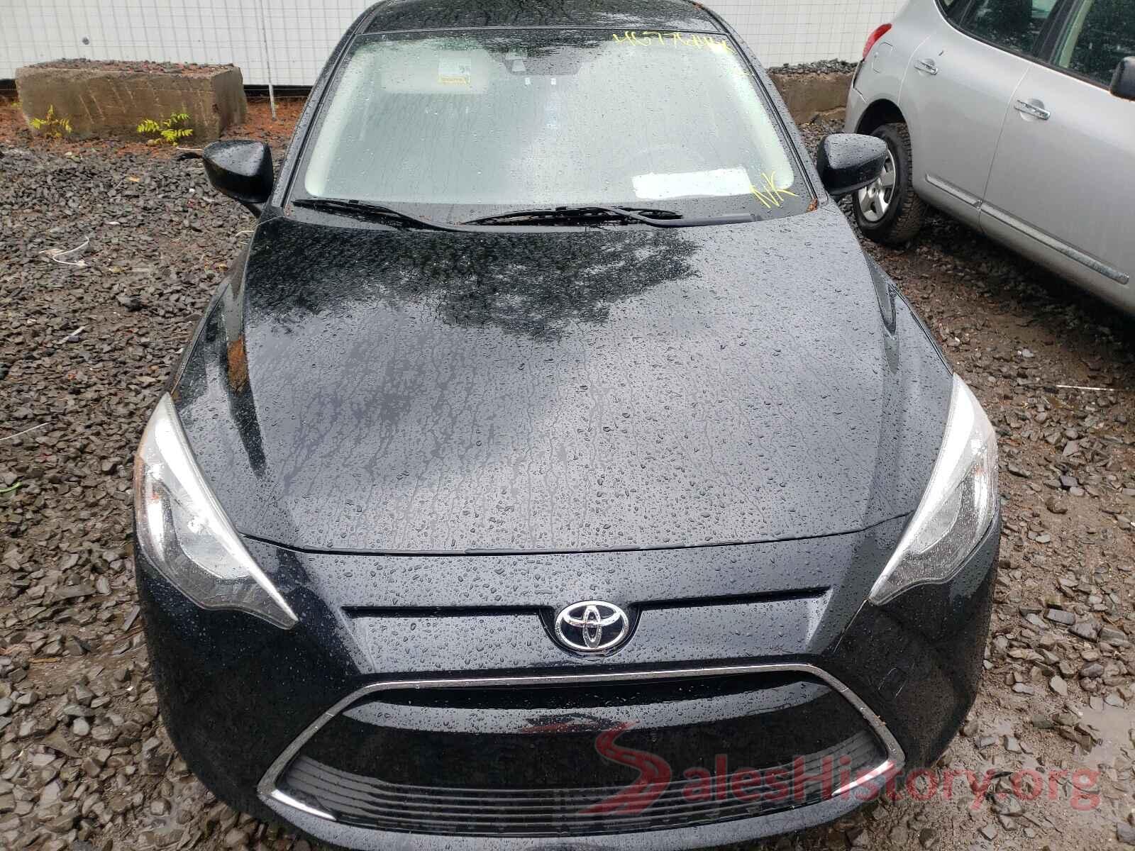 3MYDLBYV9JY307731 2018 TOYOTA YARIS