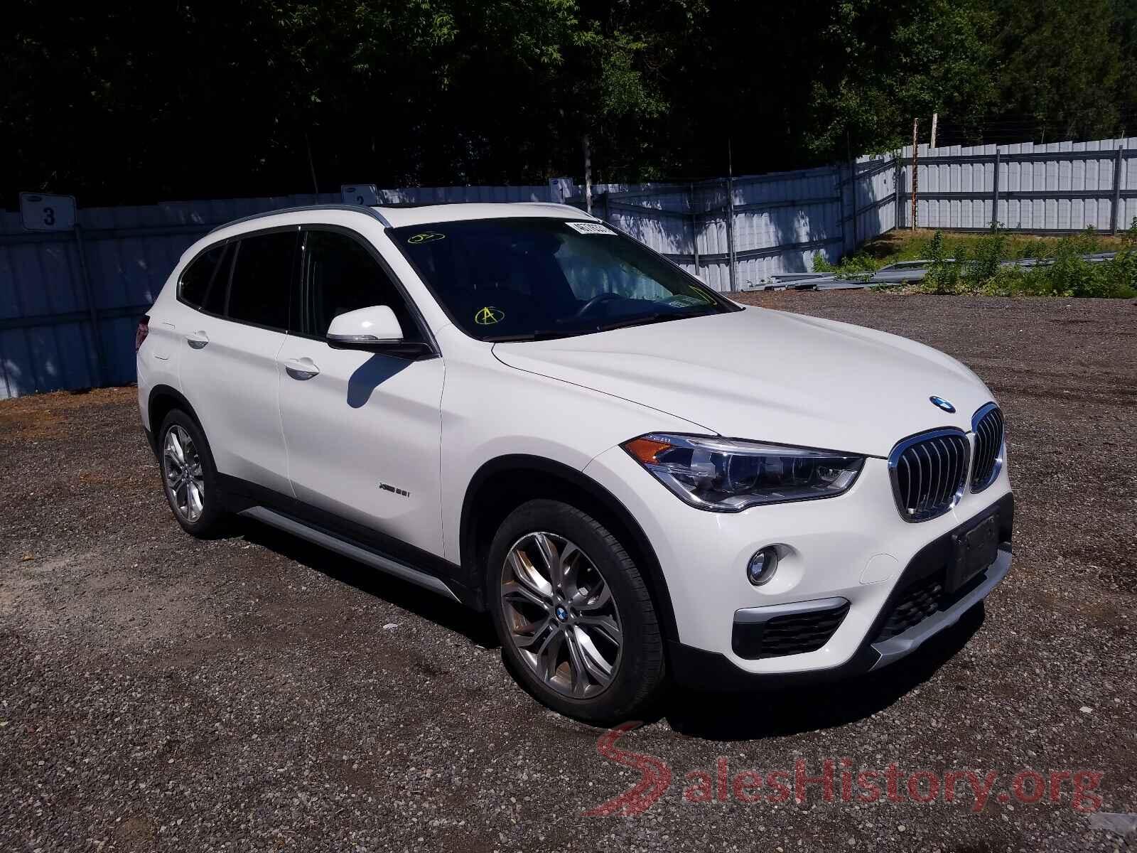 WBXHT3C33J5F92490 2018 BMW X1