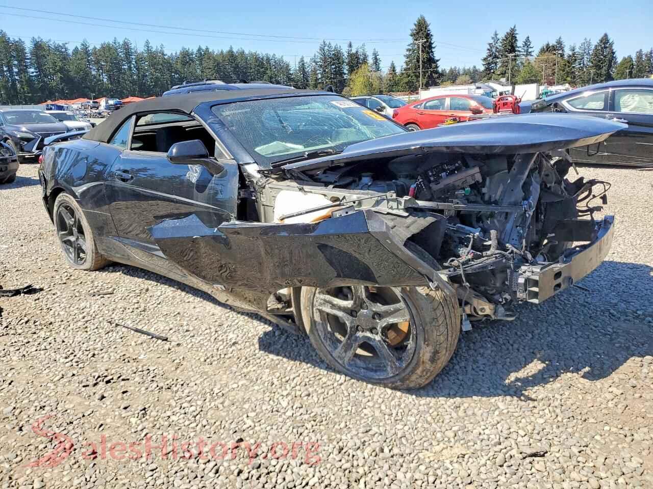 2020 CHEVROLET CAMARO VIN 1G1FB3DS8L0106727, rear 3/4 view