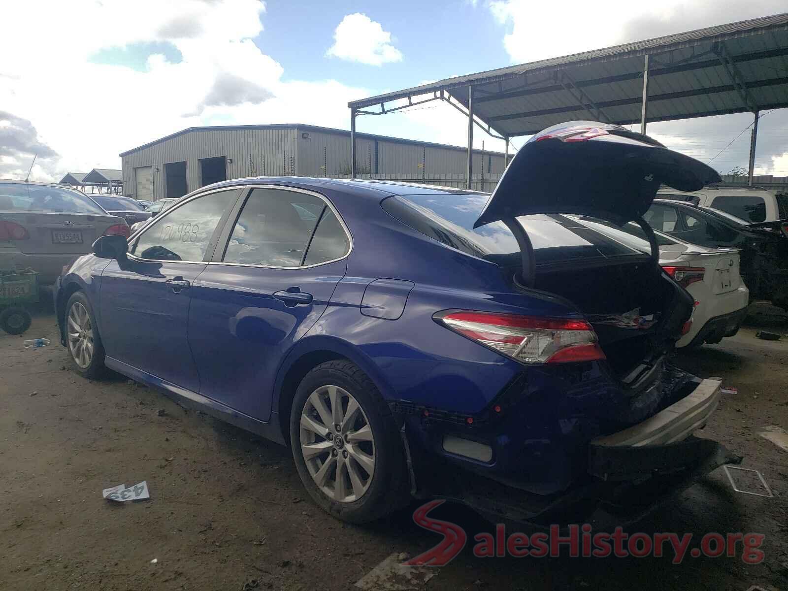 4T1B11HK1JU512163 2018 TOYOTA CAMRY