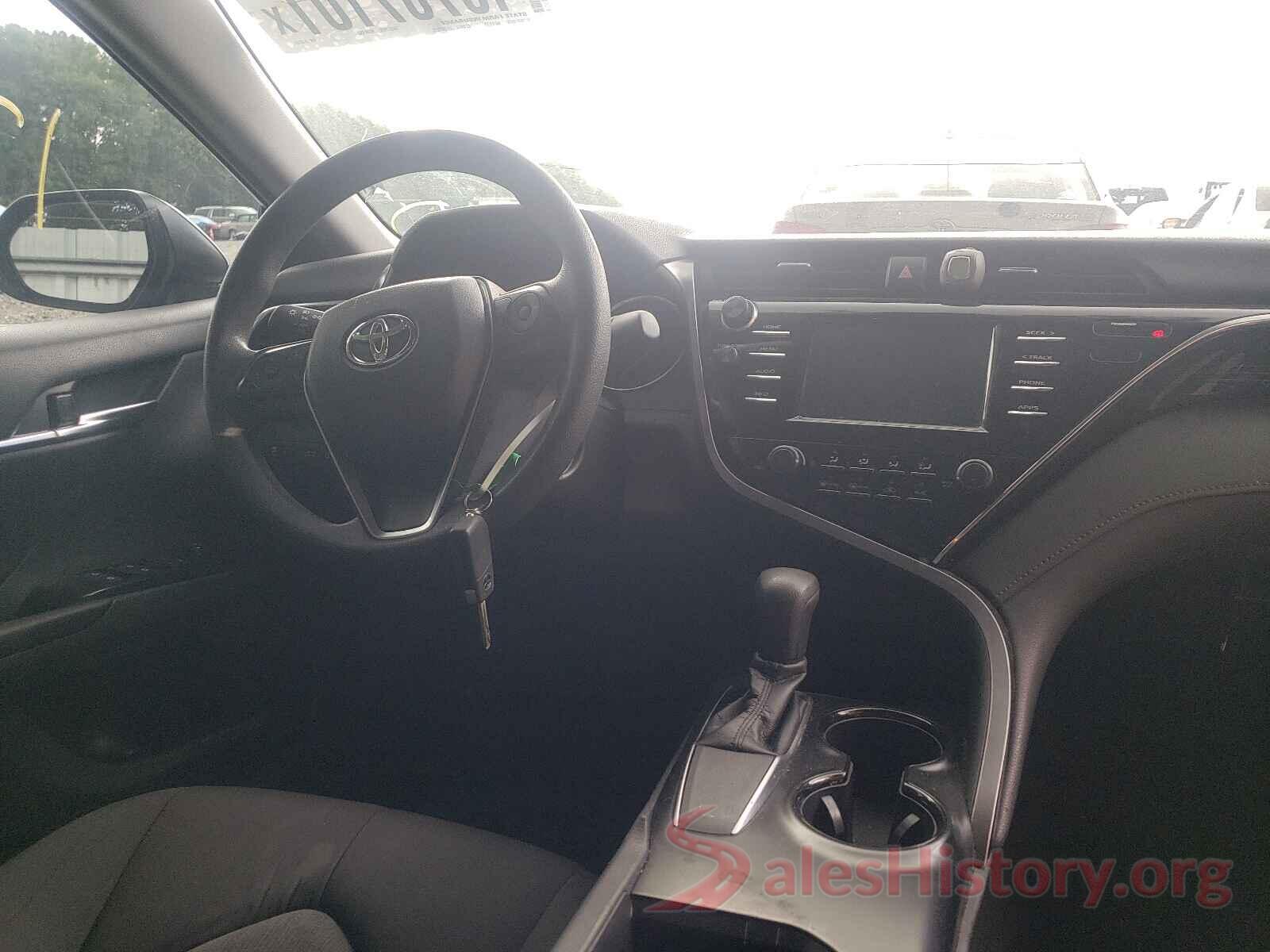 4T1B11HK1JU512163 2018 TOYOTA CAMRY