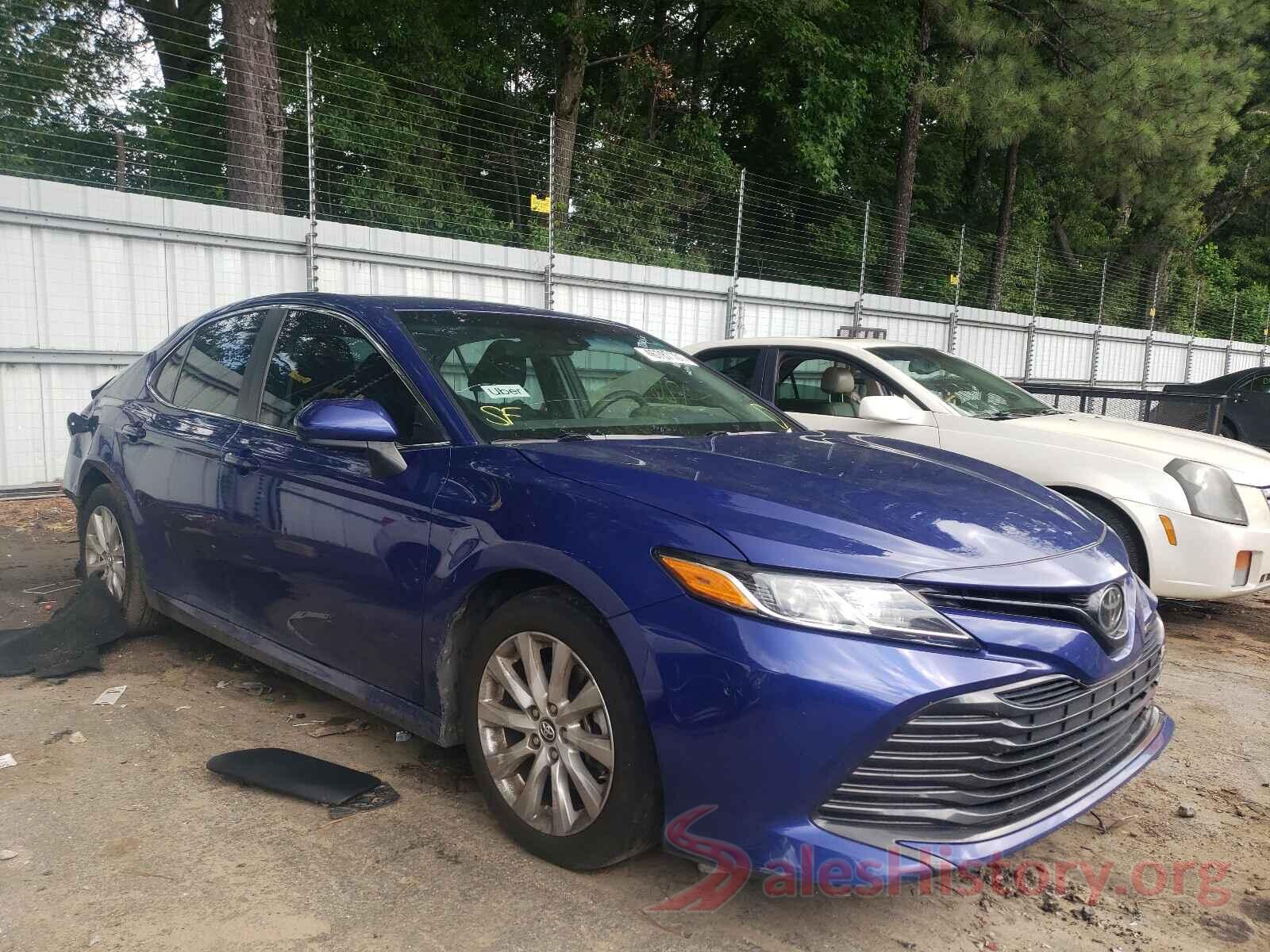 4T1B11HK1JU512163 2018 TOYOTA CAMRY