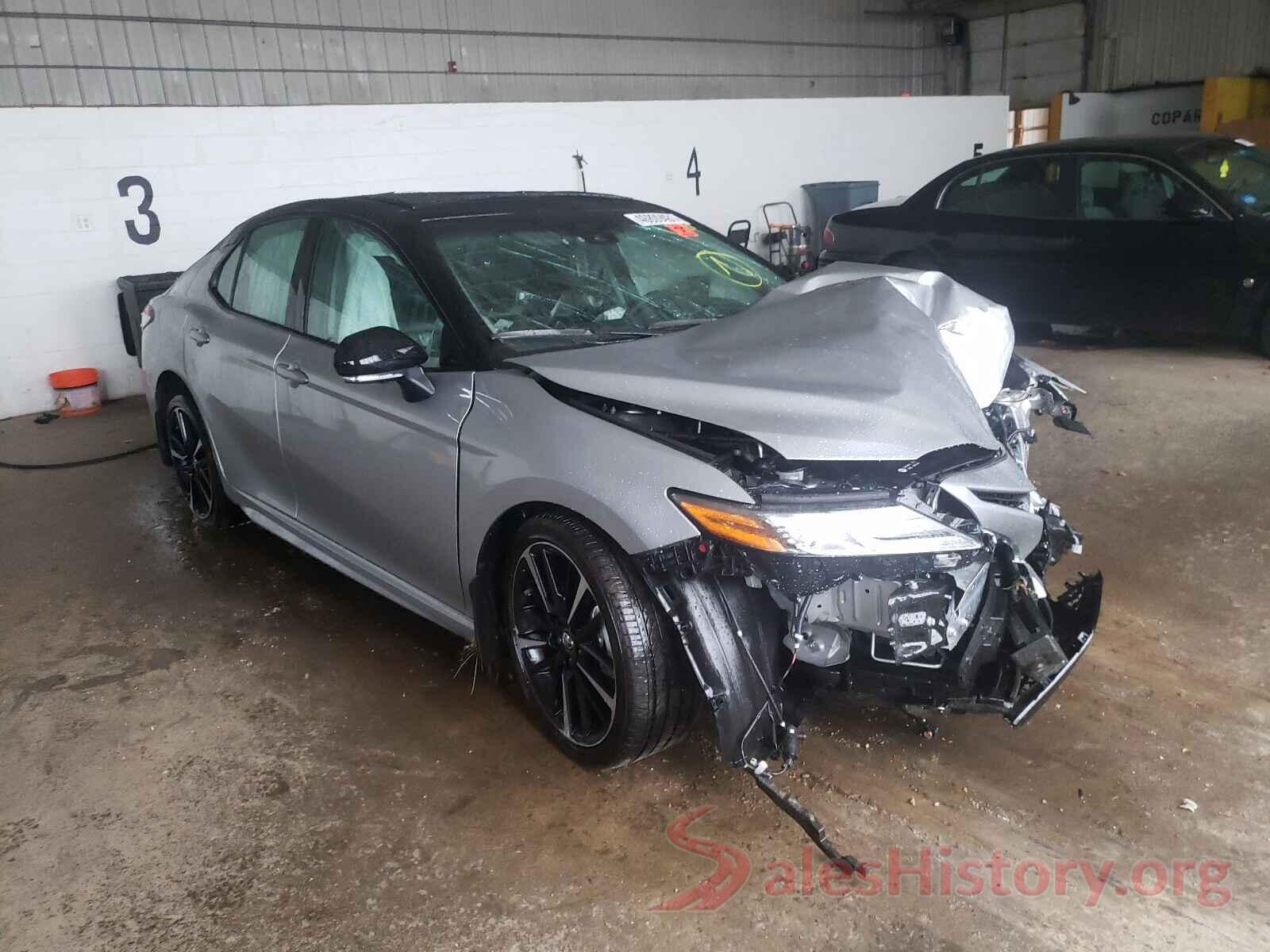 4T1BZ1HK7JU016115 2018 TOYOTA CAMRY