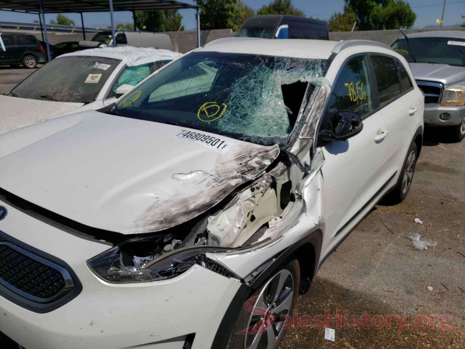 KNDCB3LC2H5103823 2017 KIA NIRO