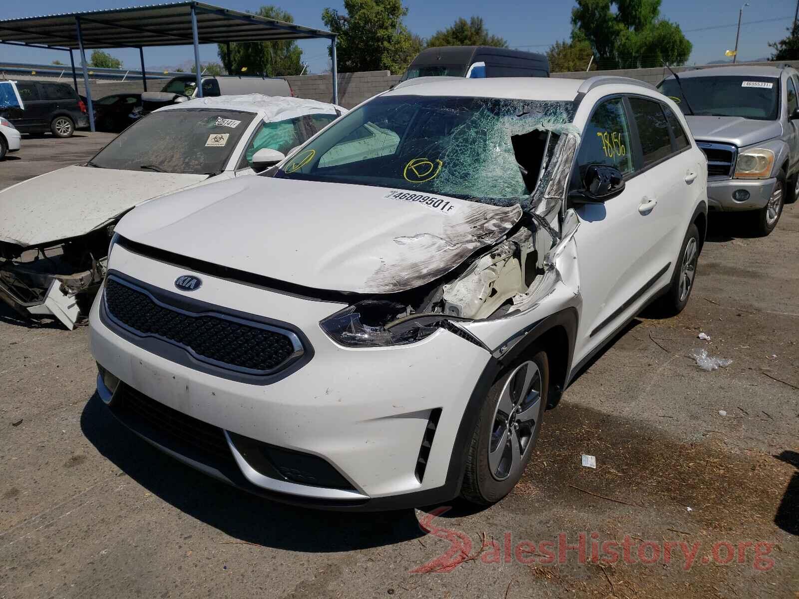 KNDCB3LC2H5103823 2017 KIA NIRO