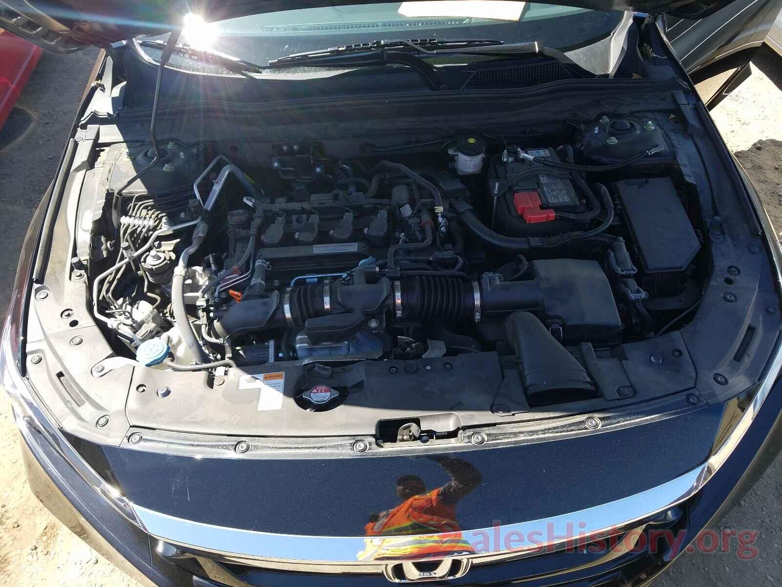 1HGCV1F18JA130836 2018 HONDA ACCORD