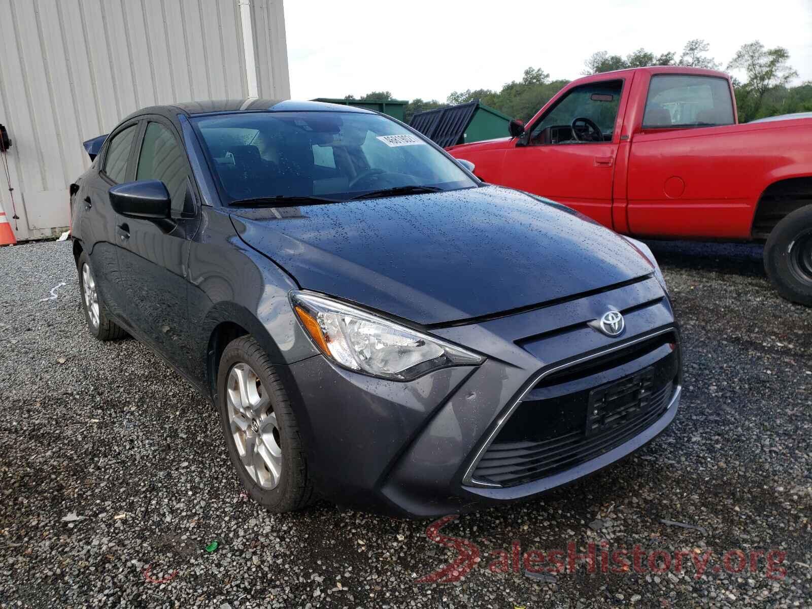 3MYDLBYV7JY333440 2018 TOYOTA YARIS