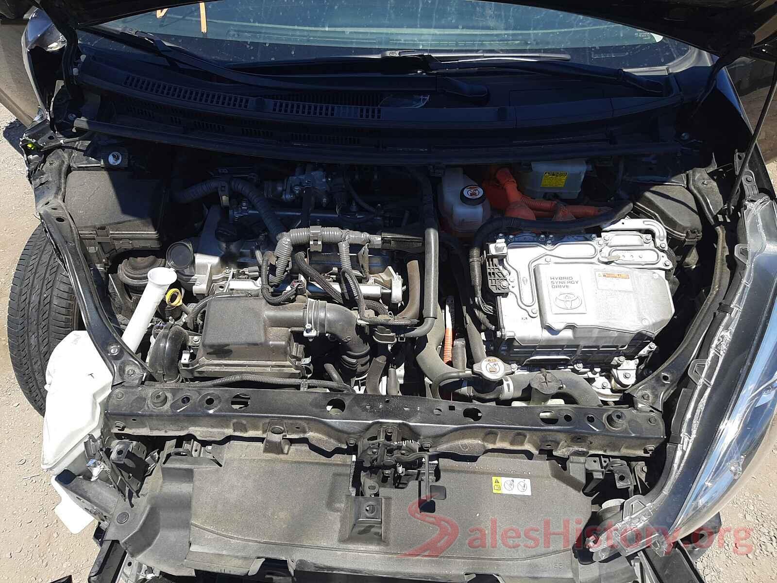 JTDKDTB34J1605057 2018 TOYOTA PRIUS