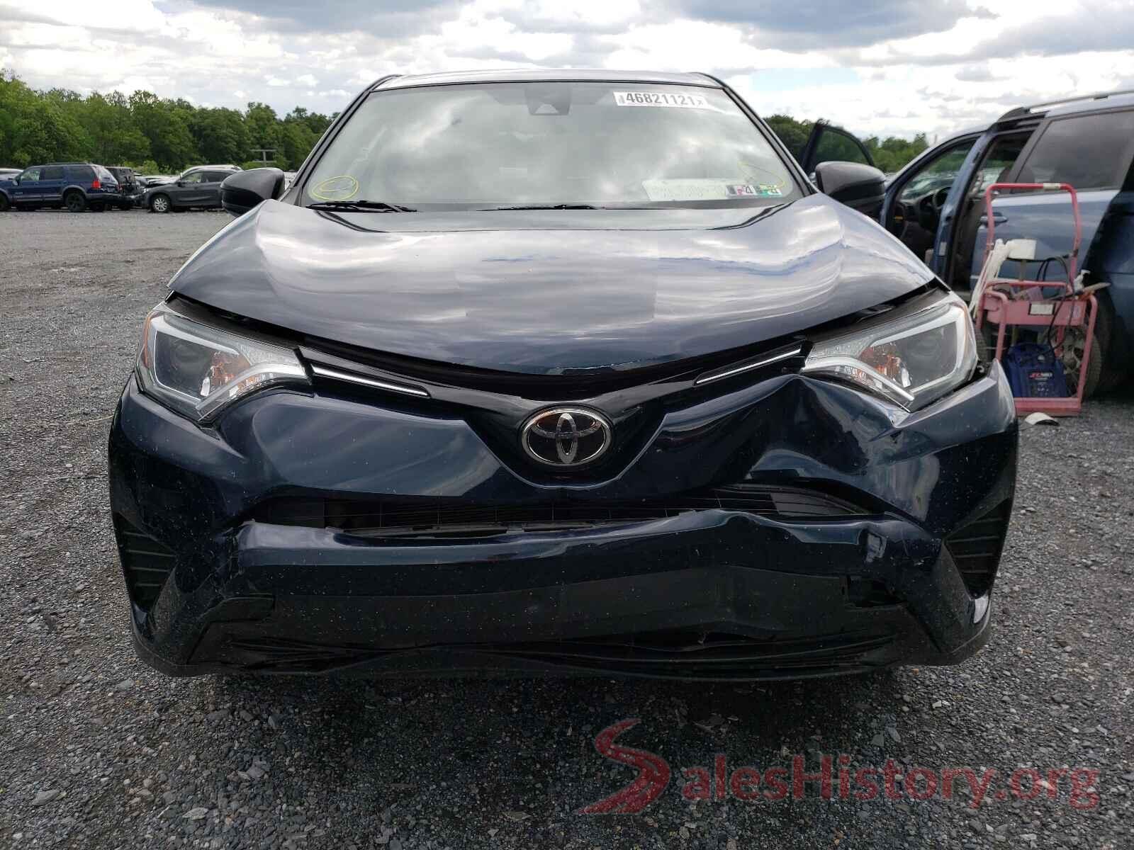 JTMBFREV7JJ252338 2018 TOYOTA RAV4