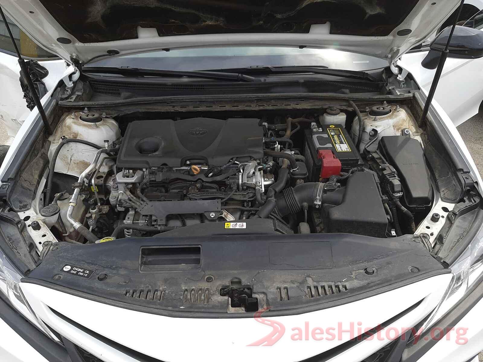 4T1B11HK2JU595196 2018 TOYOTA CAMRY