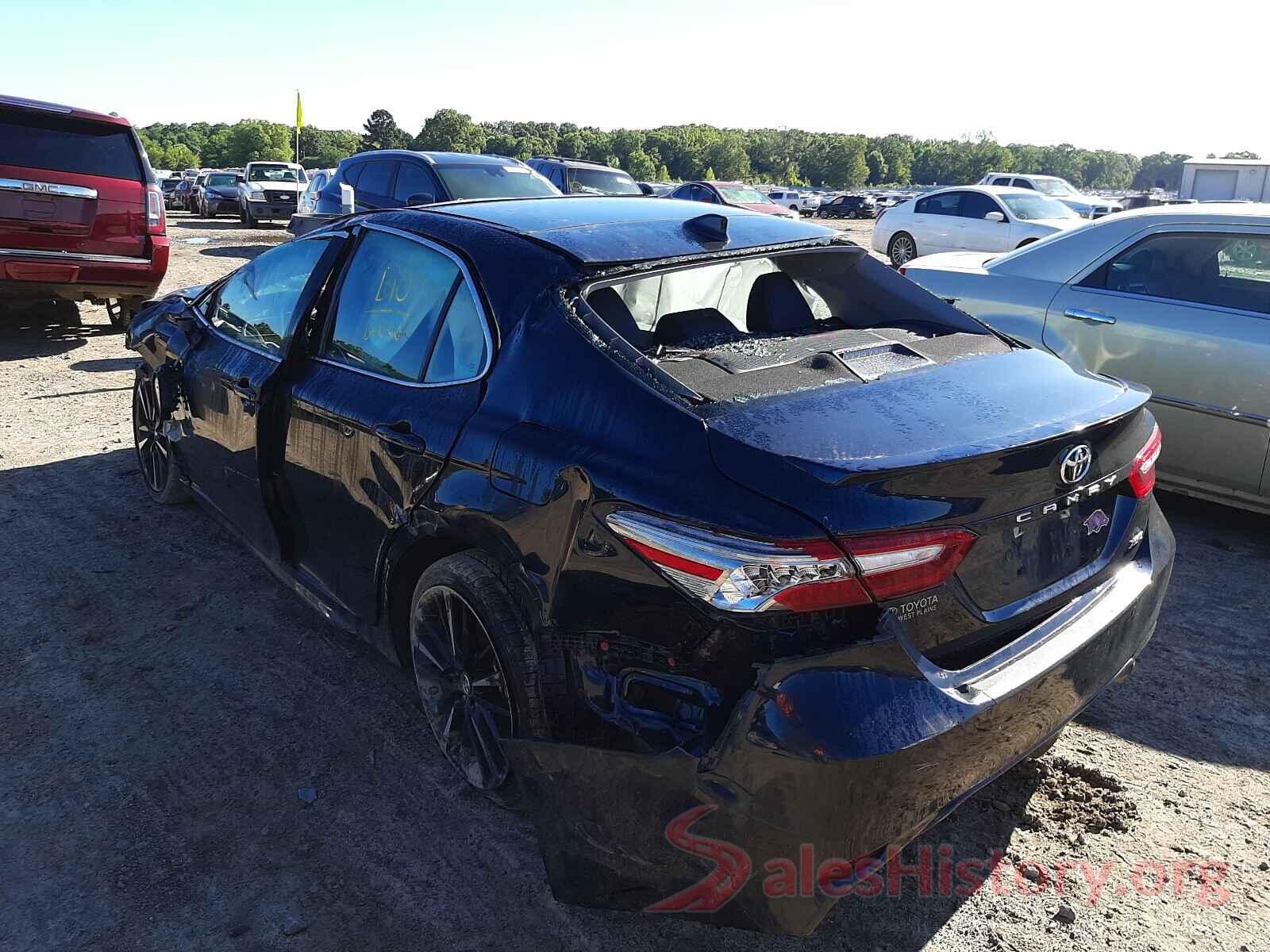 4T1B61HK8JU512498 2018 TOYOTA CAMRY