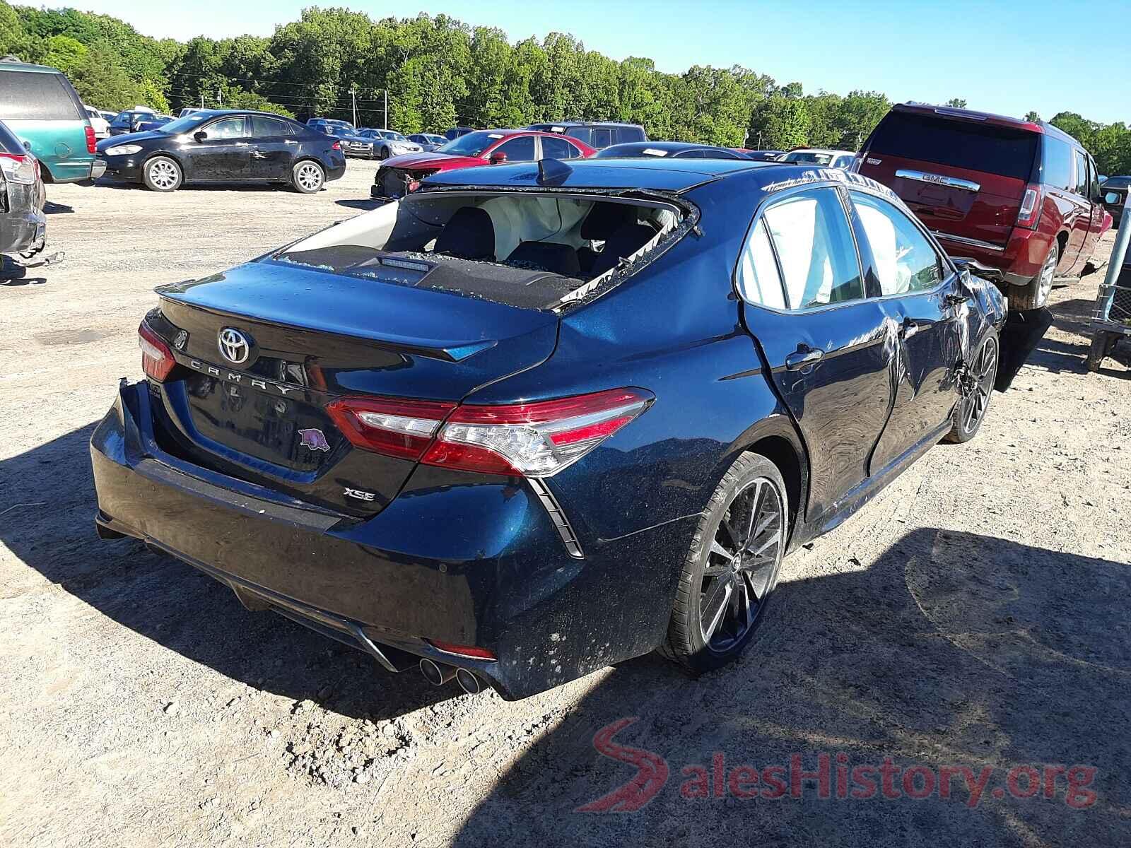 4T1B61HK8JU512498 2018 TOYOTA CAMRY