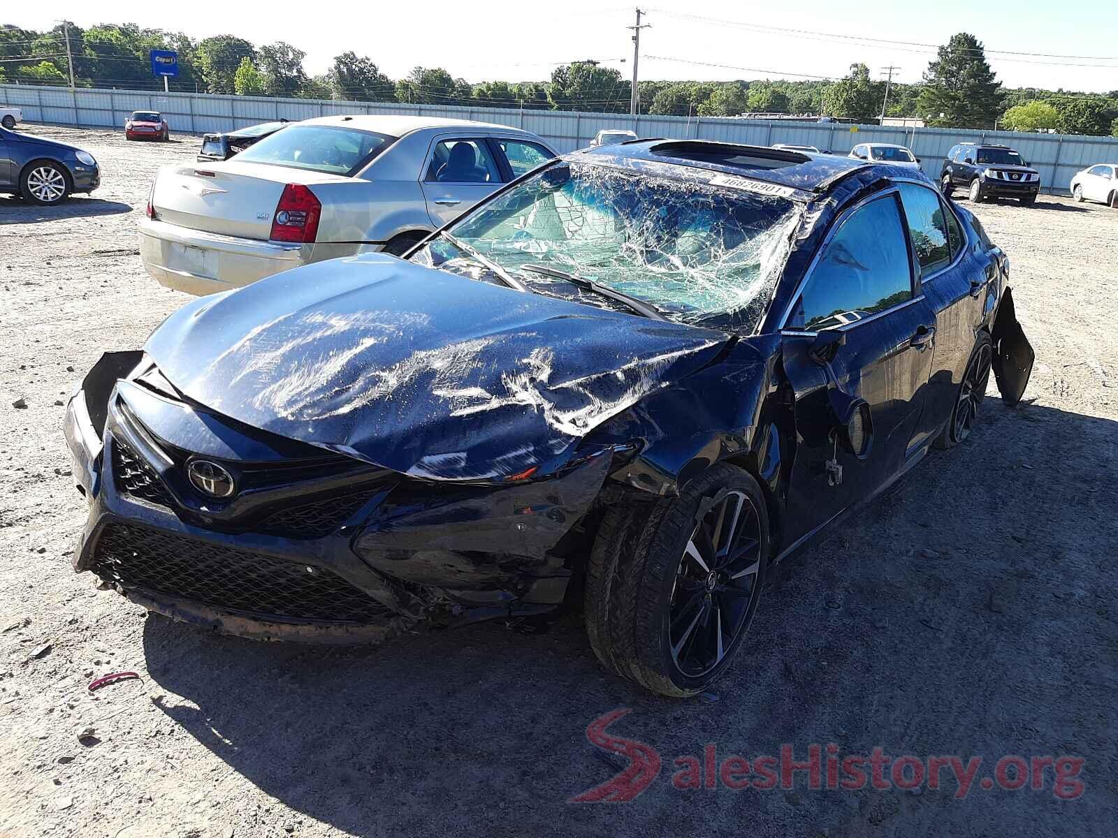 4T1B61HK8JU512498 2018 TOYOTA CAMRY