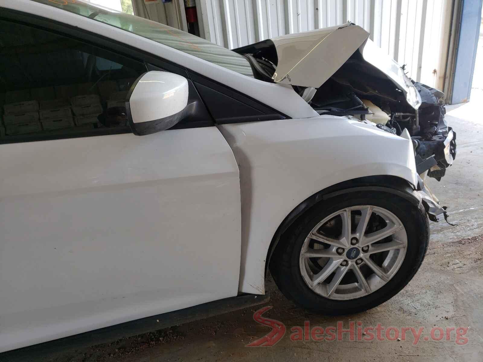 1FADP3F27JL307825 2018 FORD FOCUS