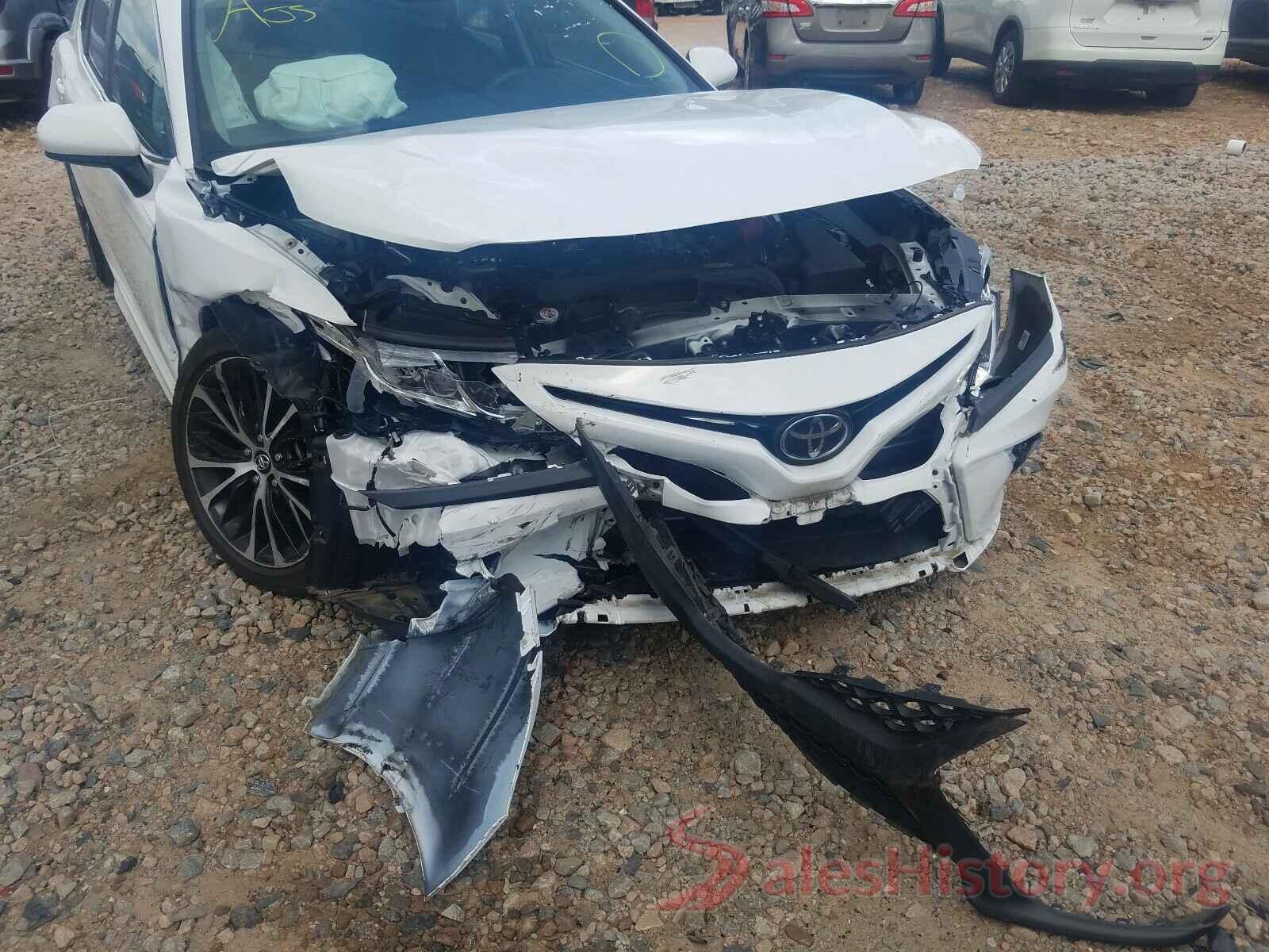 4T1B11HKXJU671022 2018 TOYOTA CAMRY