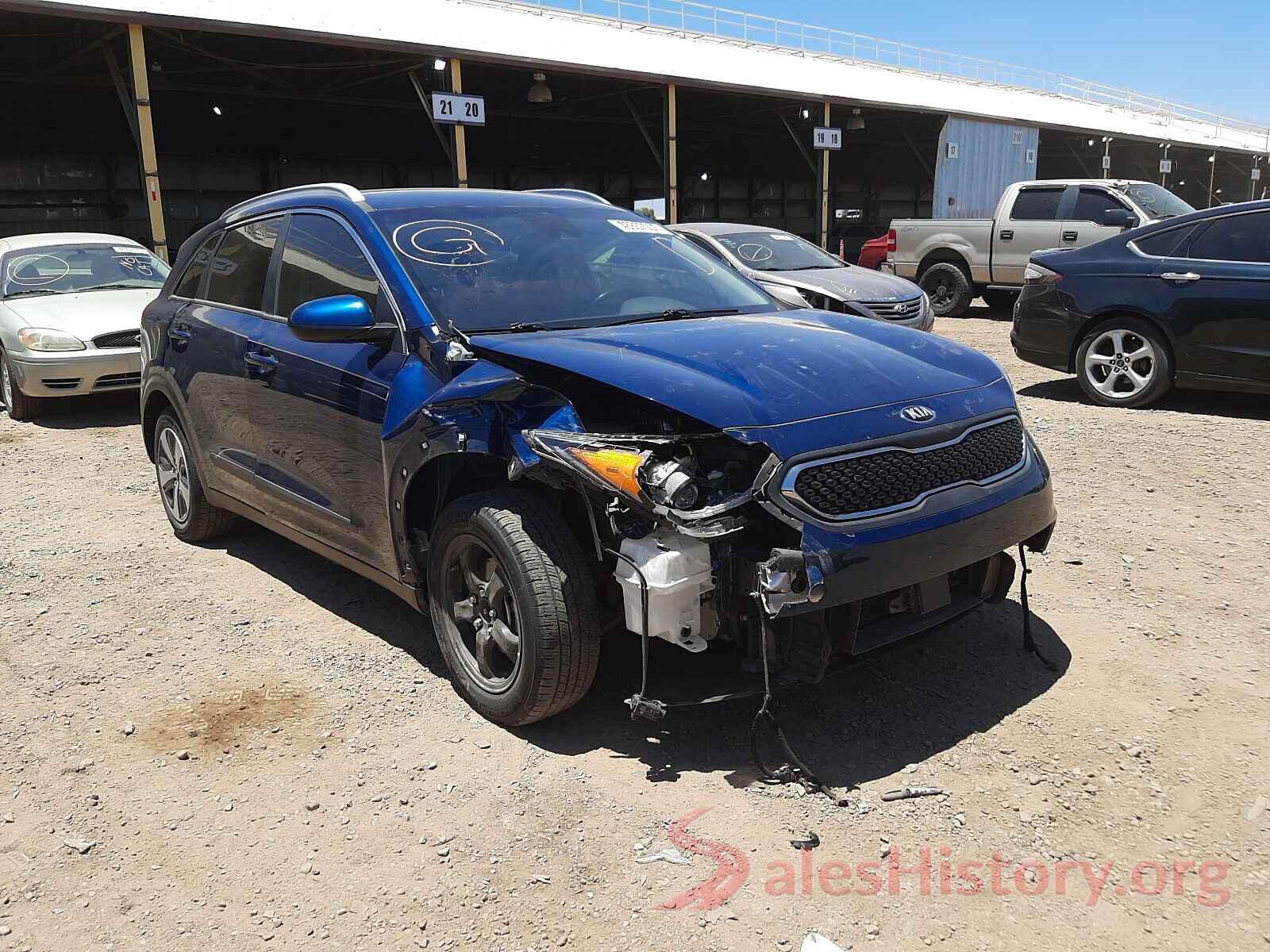 KNDCB3LC0J5139581 2018 KIA NIRO