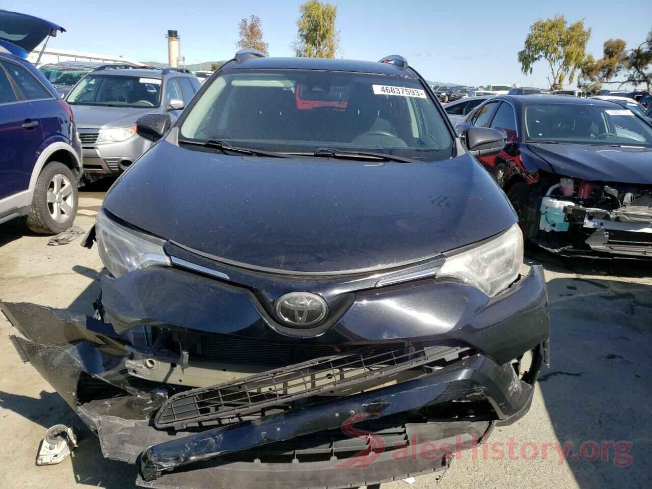 2T3BFREVXJW747781 2018 TOYOTA RAV4