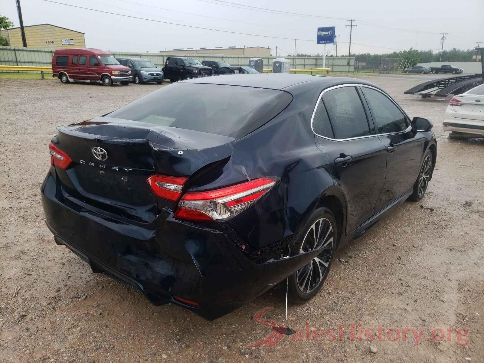 JTNB11HK3J3015444 2018 TOYOTA CAMRY