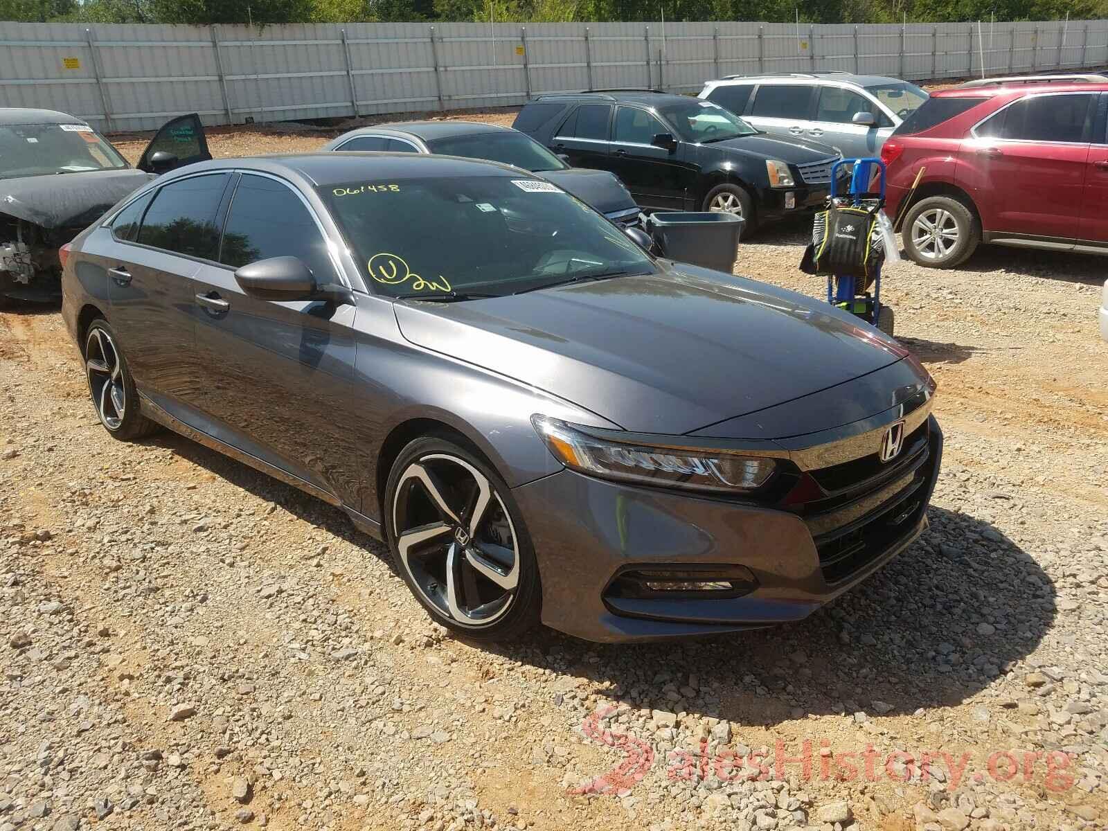 1HGCV1F33KA061458 2019 HONDA ACCORD