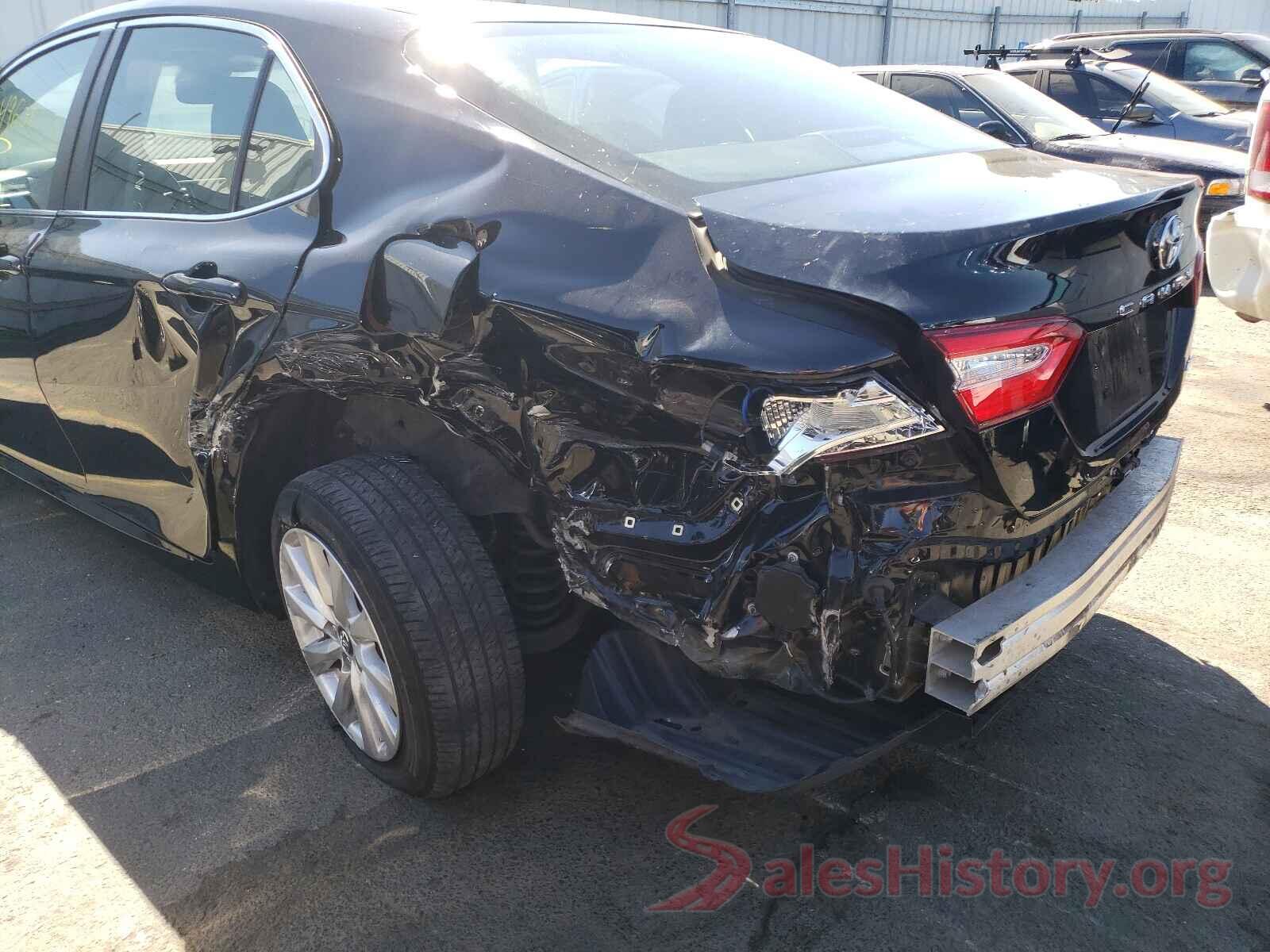 4T1B11HK5JU618681 2018 TOYOTA CAMRY