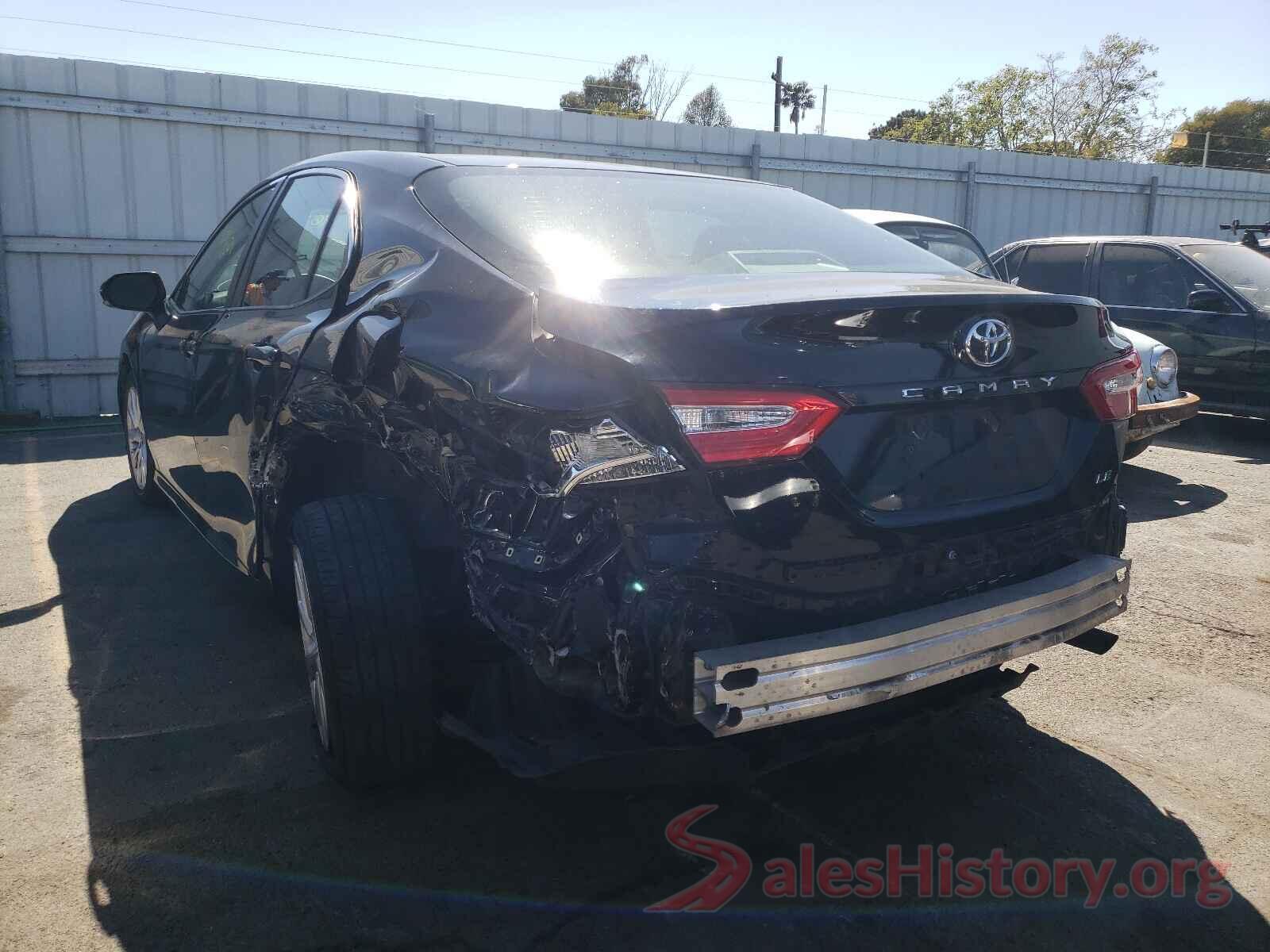 4T1B11HK5JU618681 2018 TOYOTA CAMRY