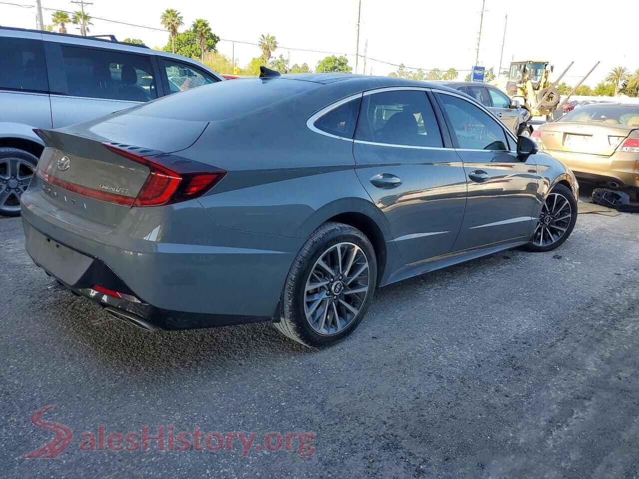 2021 HYUNDAI SONATA VIN 5NPEH4J27MH110297, right side view