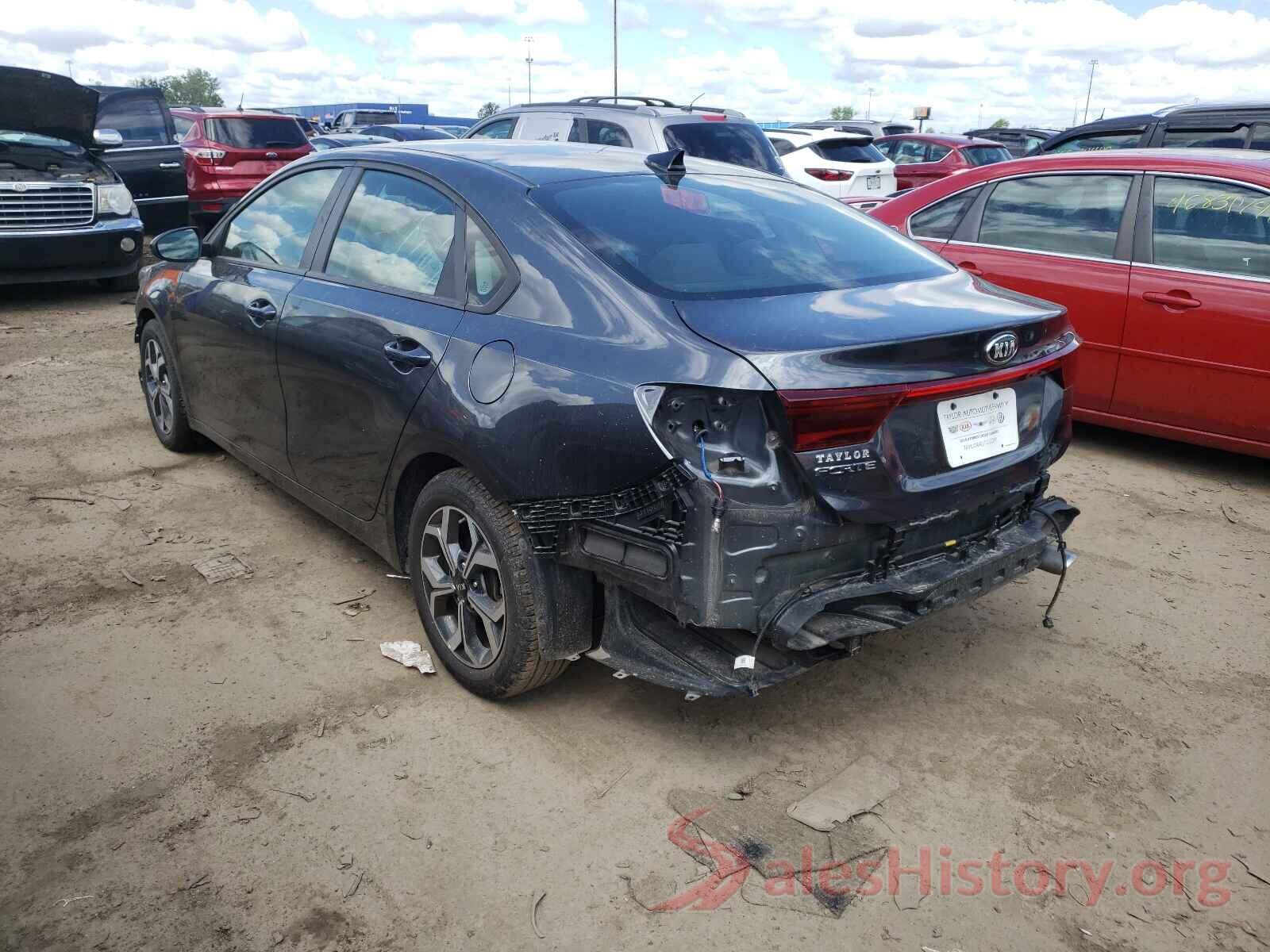 3KPF24AD1KE135754 2019 KIA FORTE