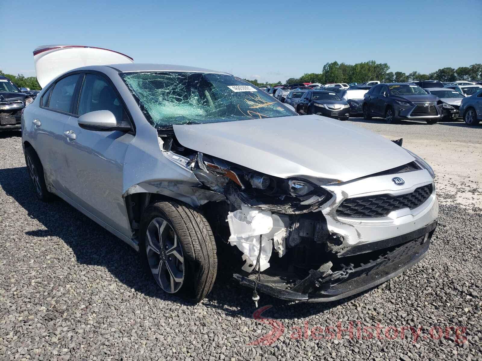 3KPF24AD4KE118575 2019 KIA FORTE