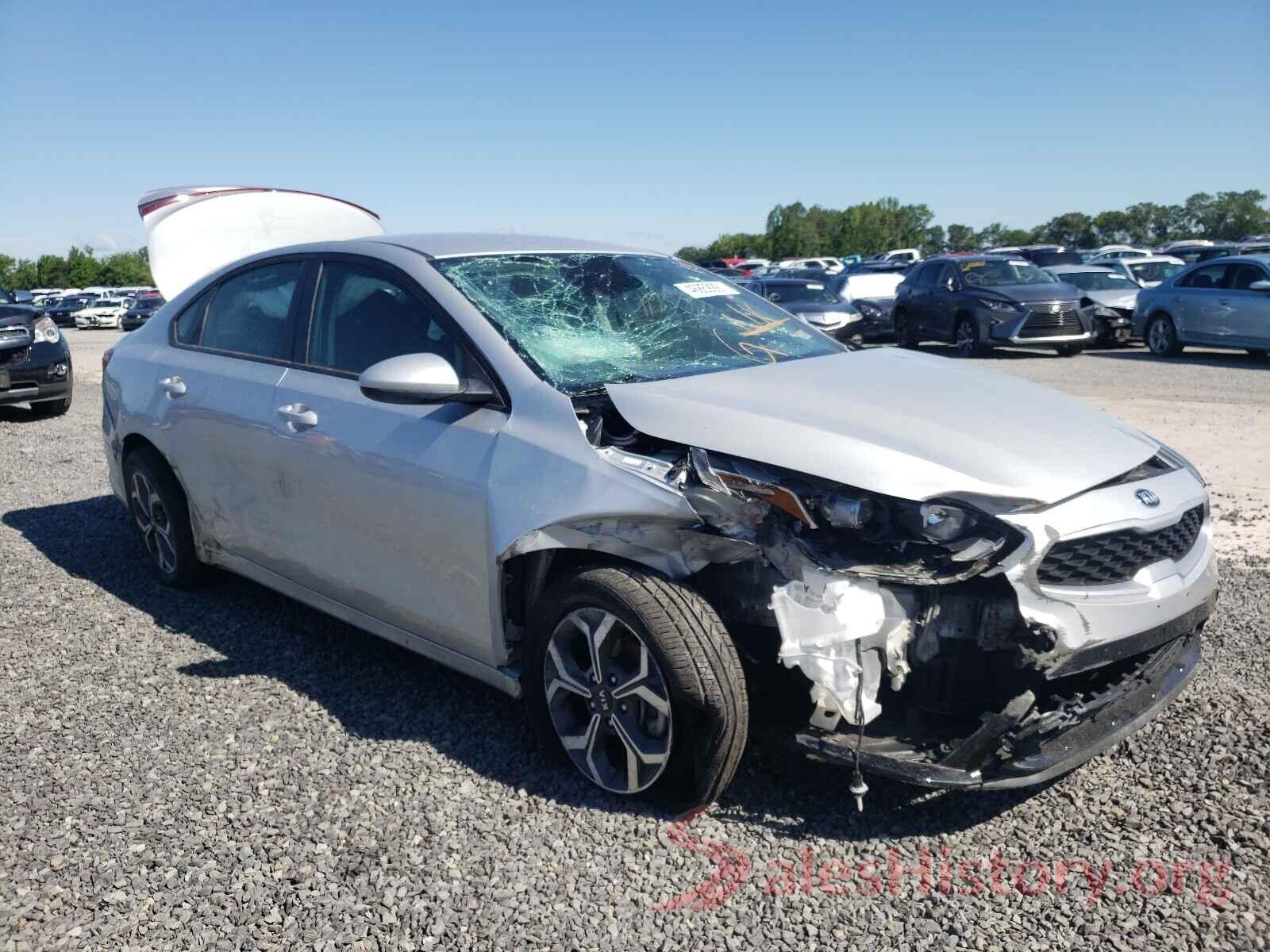 3KPF24AD4KE118575 2019 KIA FORTE