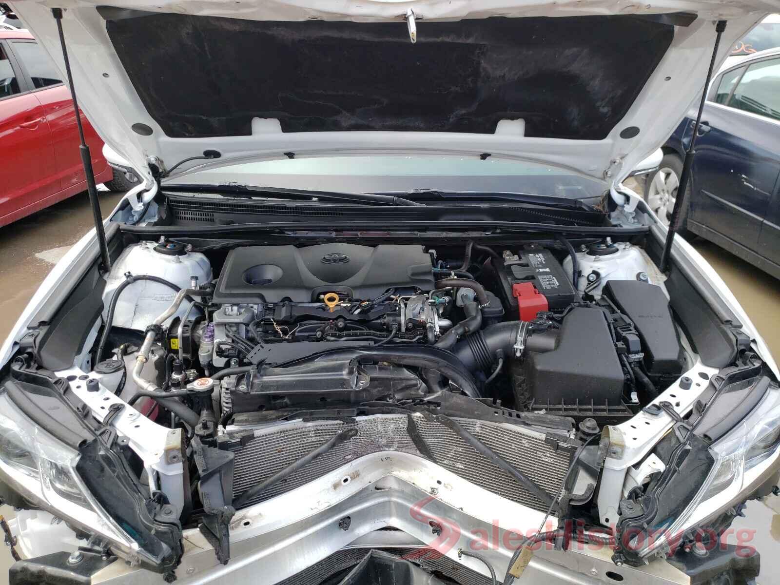 4T1B11HK0JU119688 2018 TOYOTA CAMRY