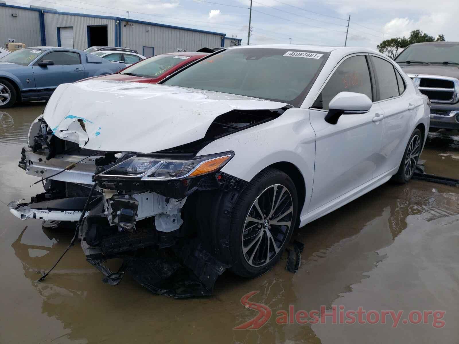 4T1B11HK0JU119688 2018 TOYOTA CAMRY