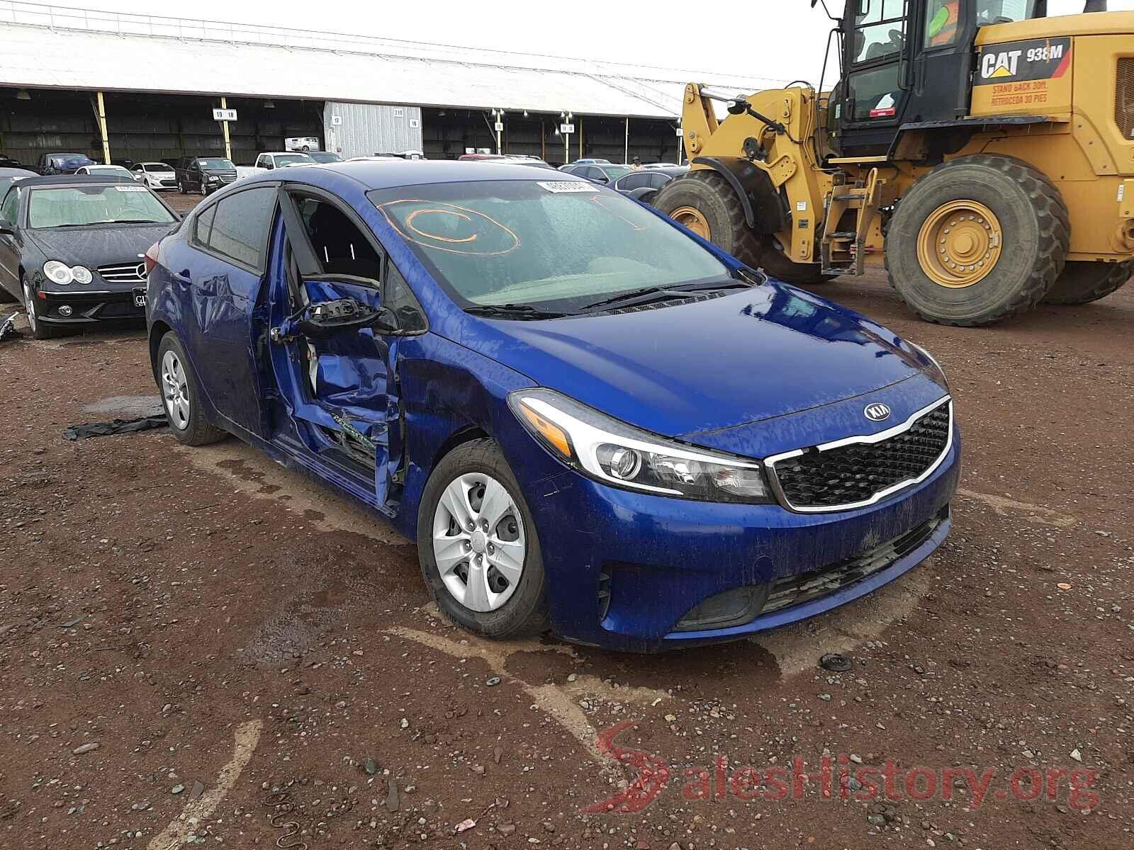 3KPFK4A76JE170587 2018 KIA FORTE