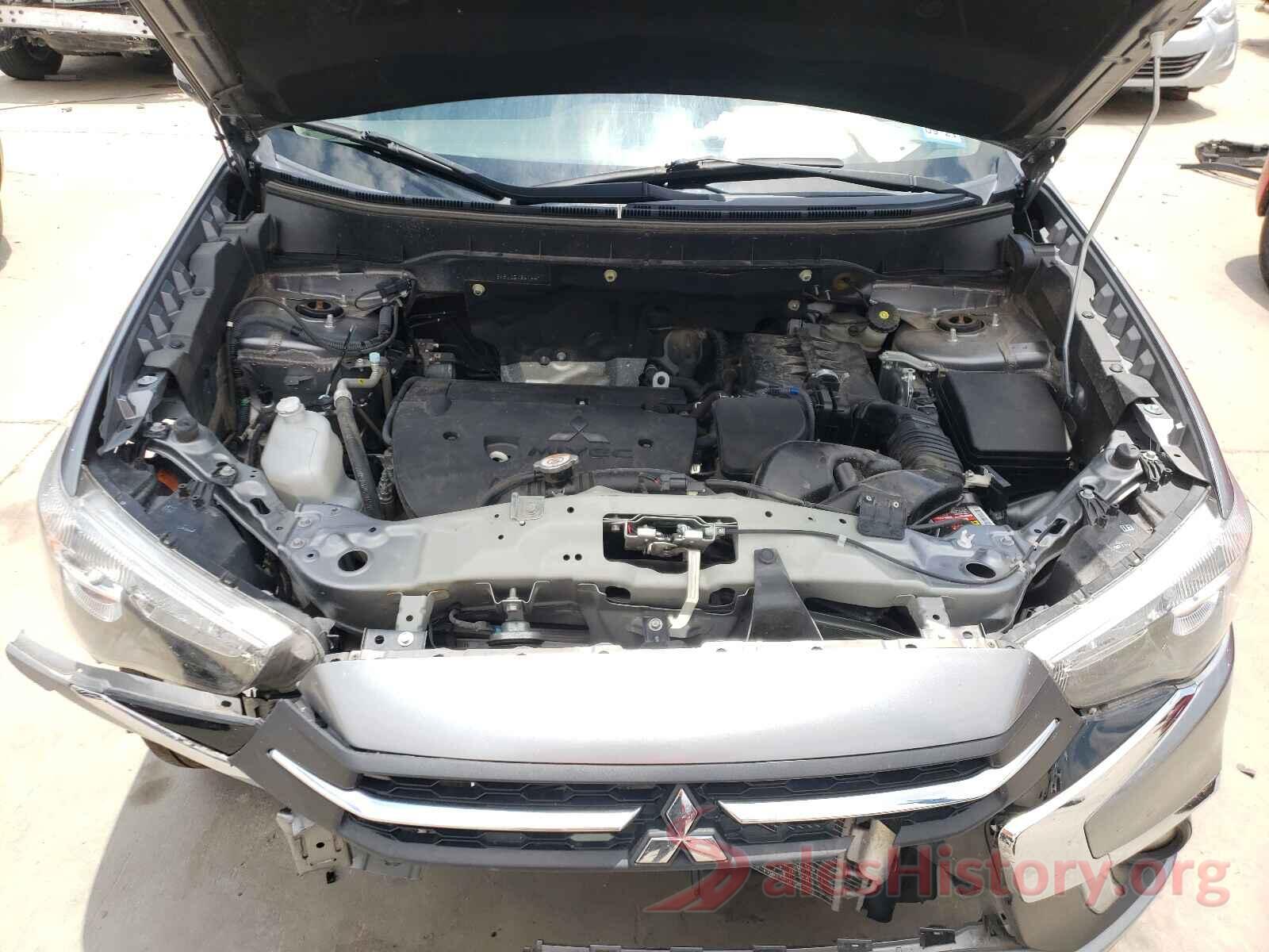 JA4AP4AW2JZ036144 2018 MITSUBISHI OUTLANDER