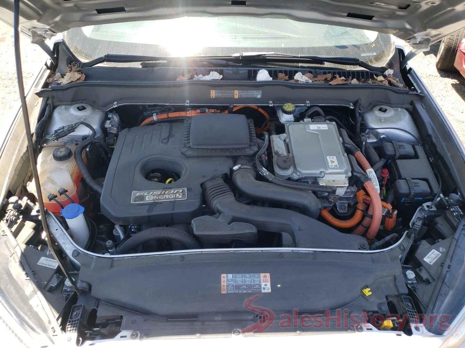 3FA6P0SU8JR277685 2018 FORD FUSION