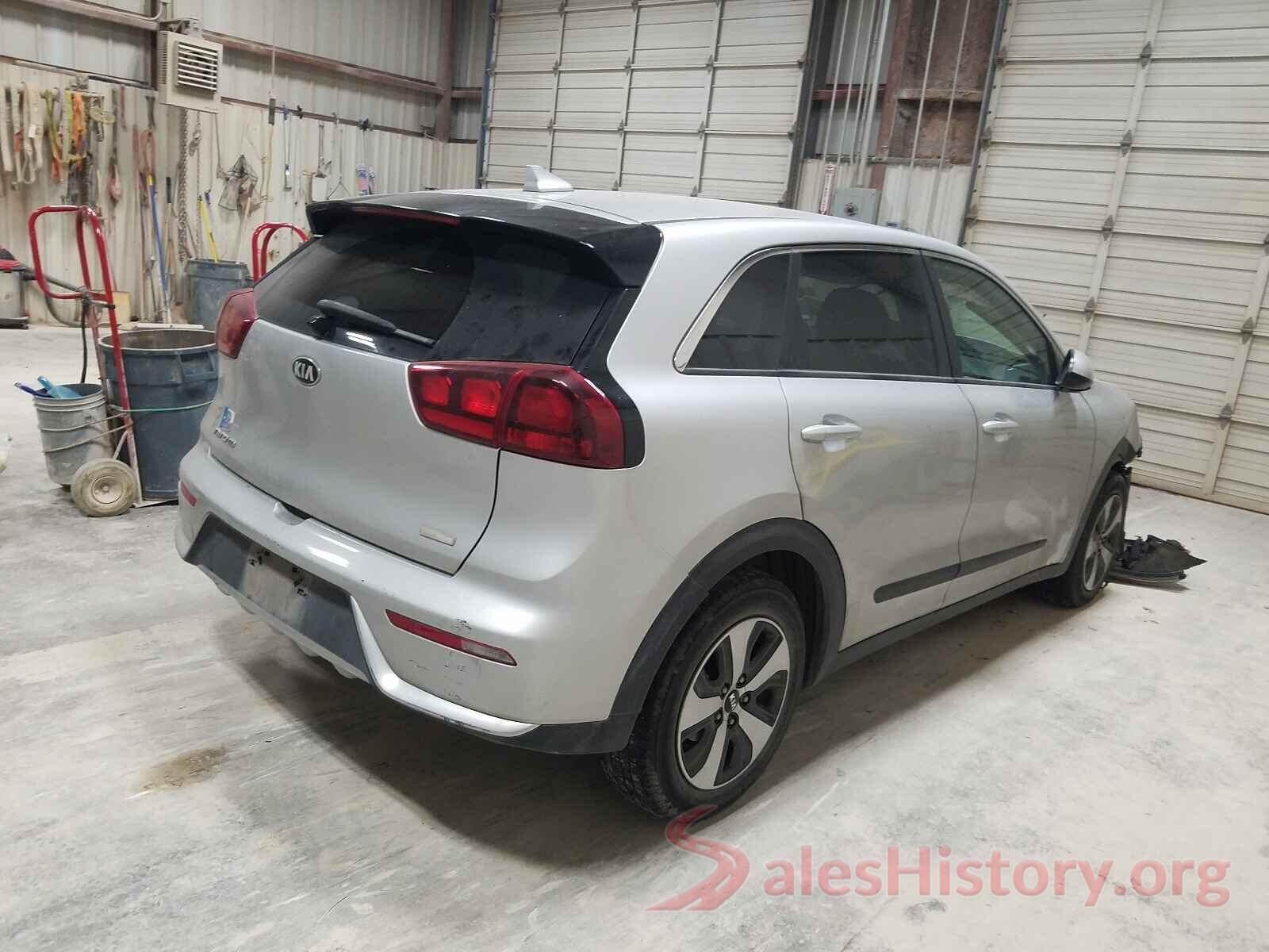 KNDCB3LCXH5052605 2017 KIA NIRO