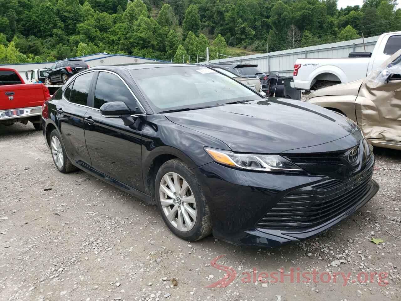 4T1B11HK5JU544114 2018 TOYOTA CAMRY