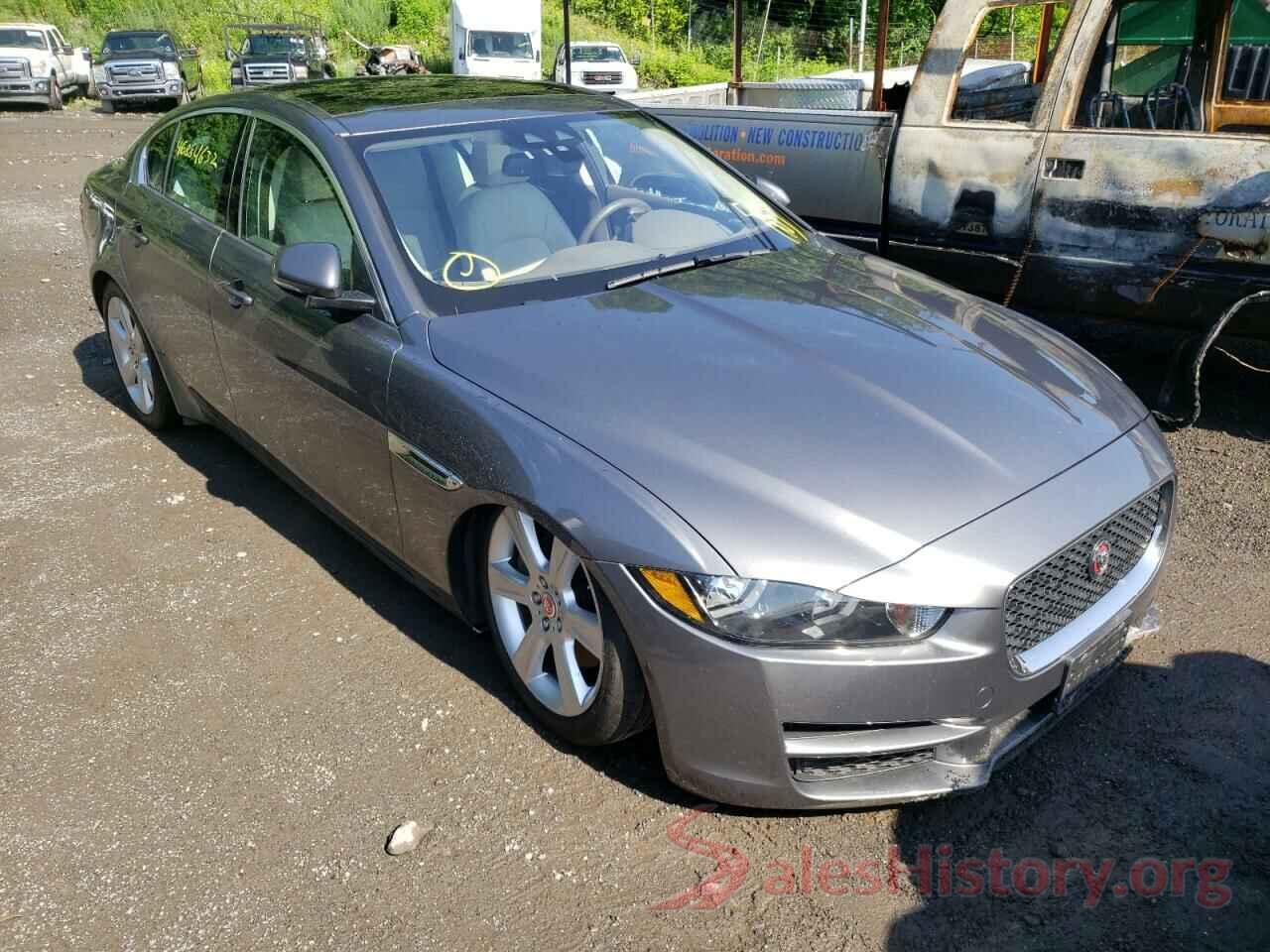 SAJAD4BG2HA978923 2017 JAGUAR XE