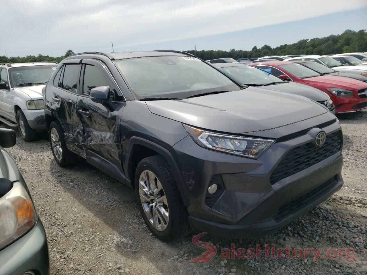 JTMC1RFVXKD007549 2019 TOYOTA RAV4